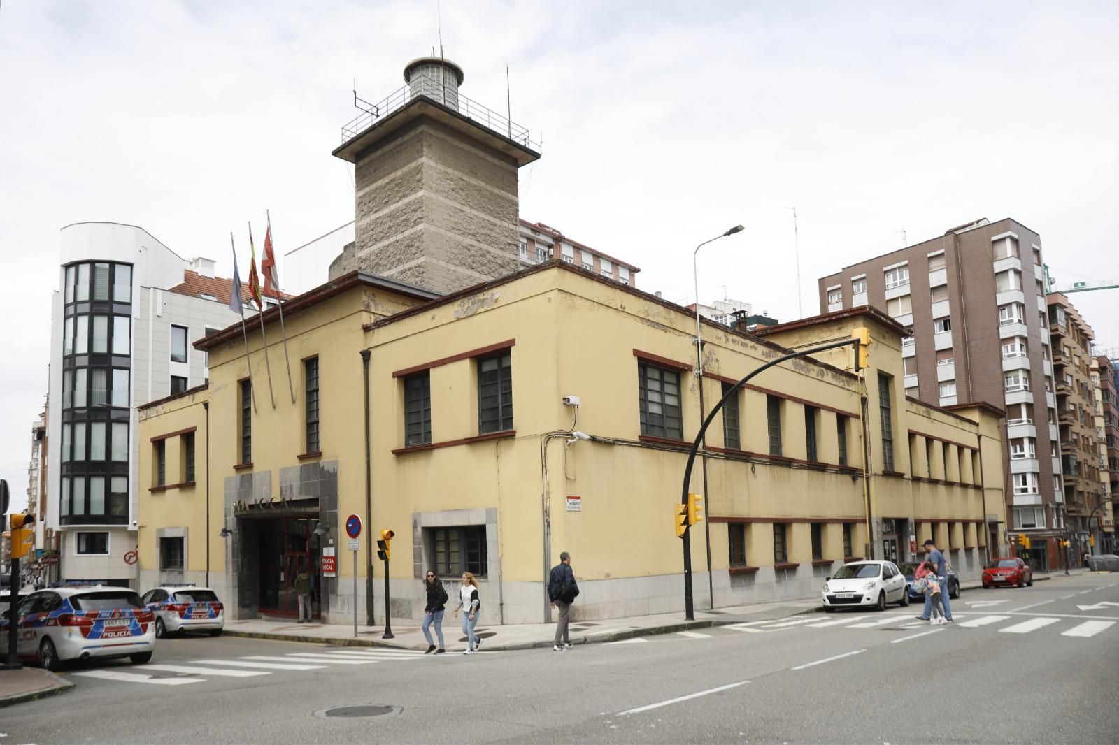 Jefatura de la Policía Local de Gijón, en la calle de San José.