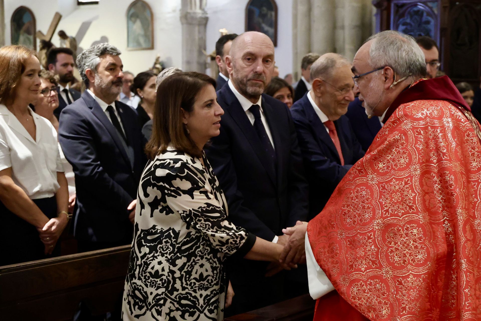 Emotivo adiós a Antonio Trevín en Llanes
