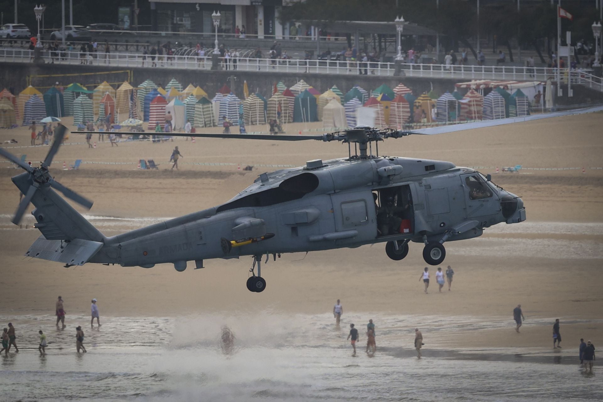Todo listo para el Festival Aéreo de Gijón: las mejores fotos del último ensayo