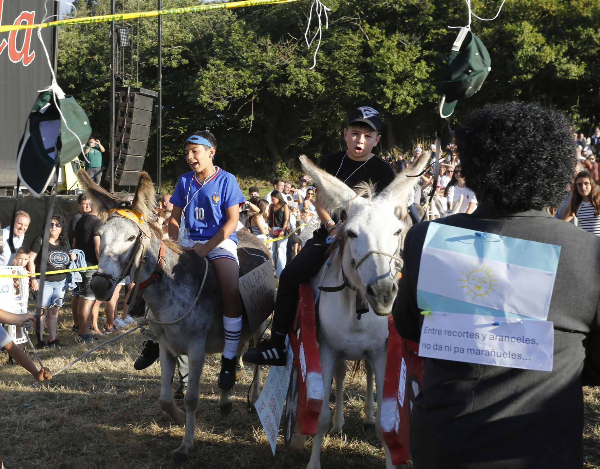Desfile Folclórico de Burros en Pañeda