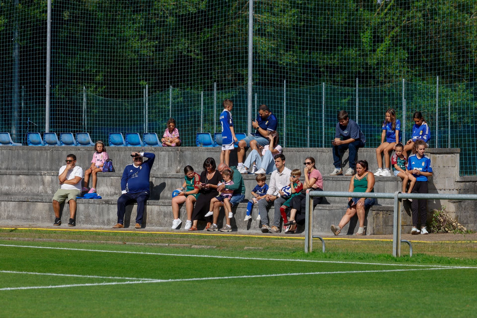 El Real Oviedo vuelve al trabajo en una semana con tres partidos