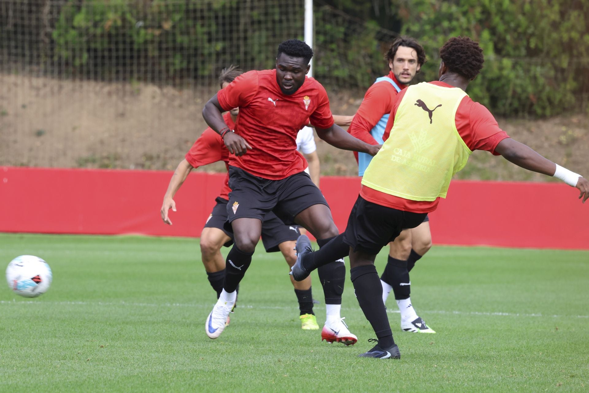 El entrenamiento del Sporting de Gijón de este 28 de julio, en imágenes