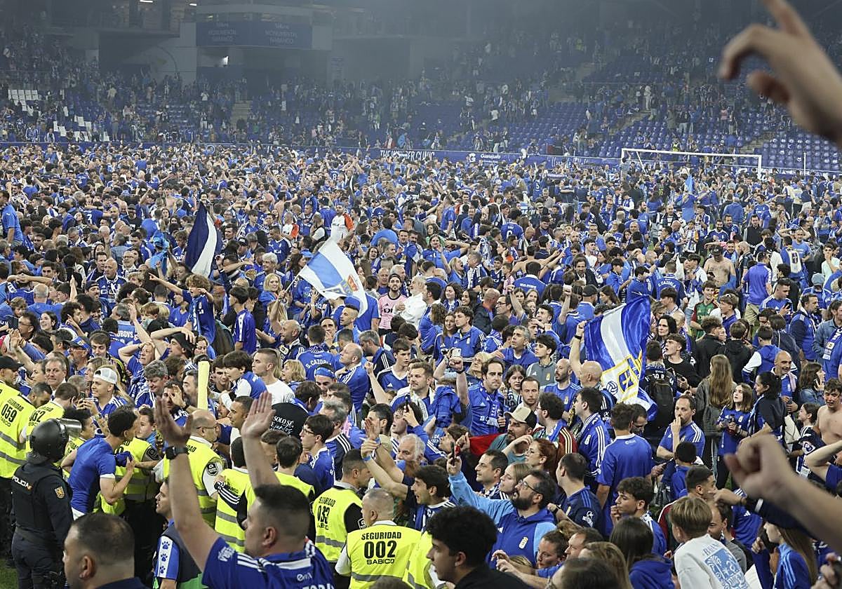 La afición del Real Oviedo volverá esta tarde al estadio Carlos Tartiere para conmemorar el centenario de la entidad y también para ver a los de Paunovic en acción.