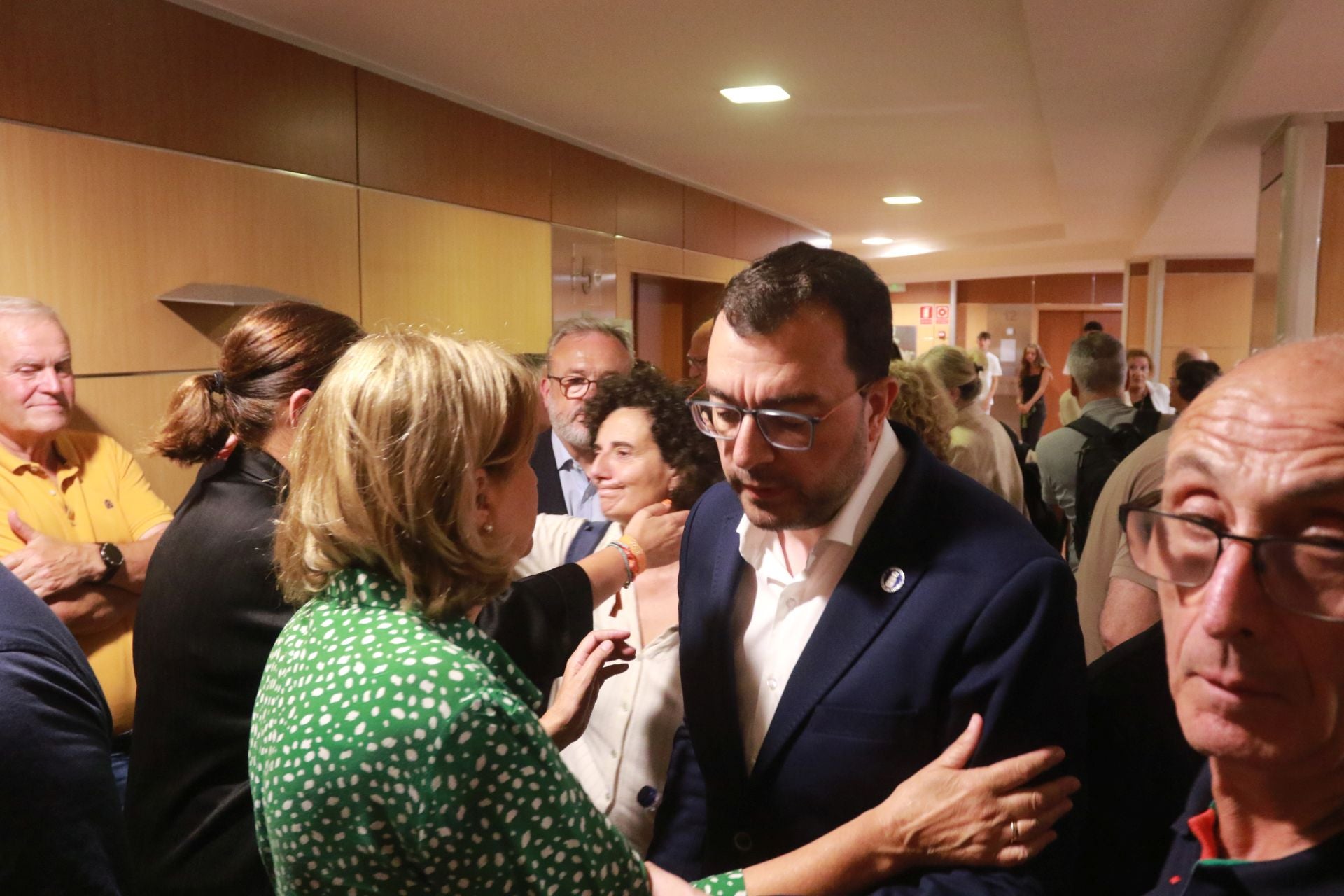 Asturias se entrega en un multitudinario adiós a Xuan Bello