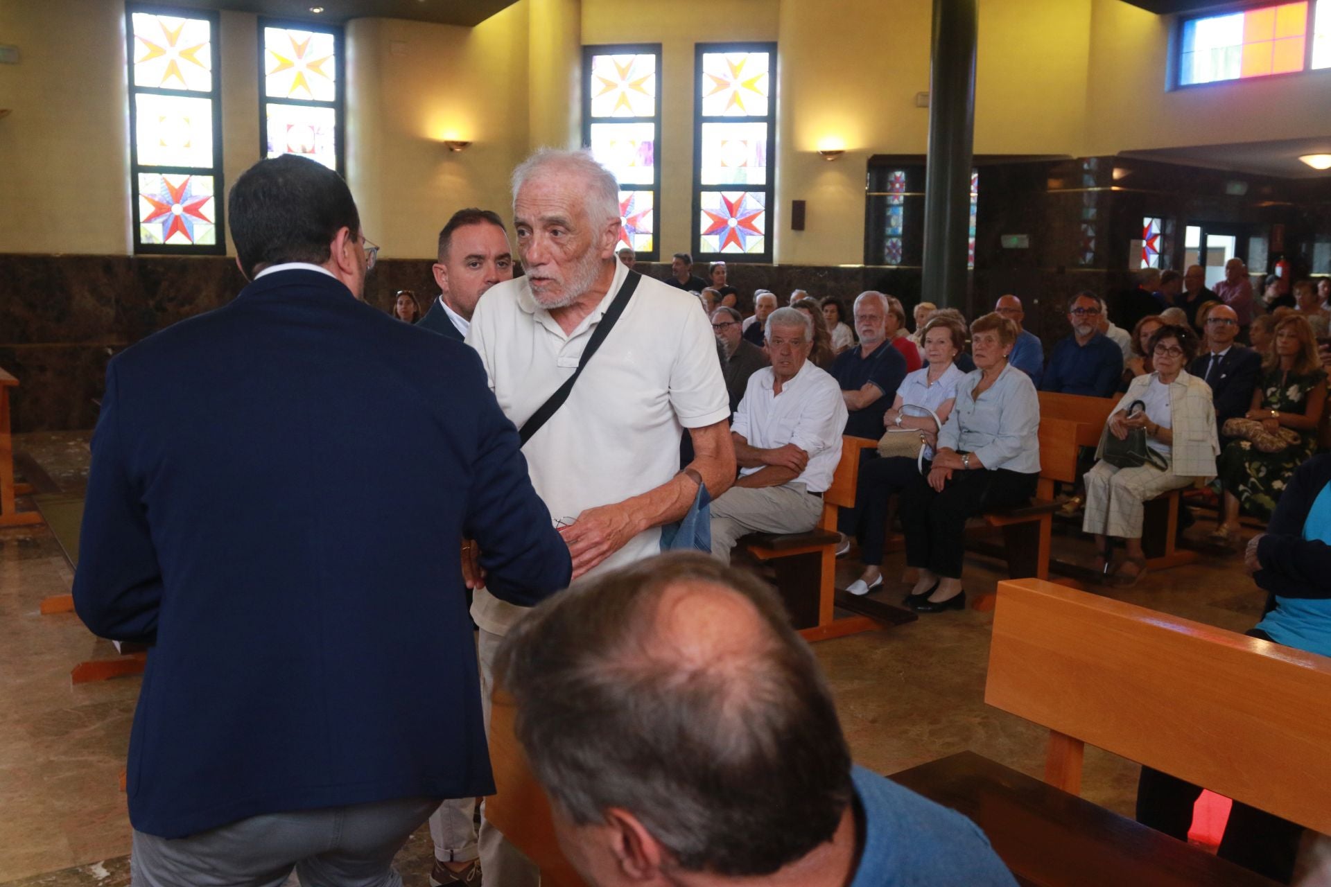 Asturias se entrega en un multitudinario adiós a Xuan Bello
