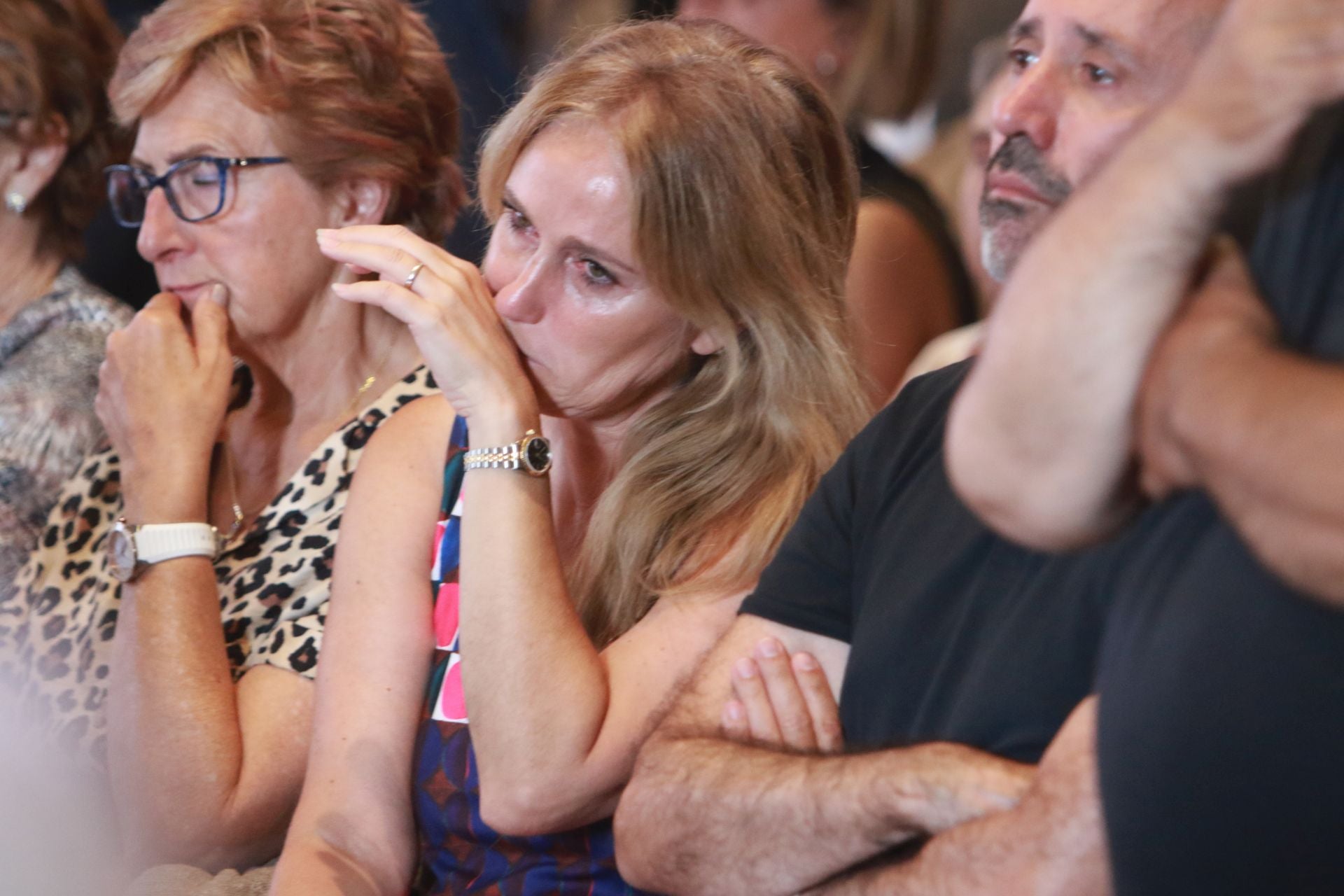 Asturias se entrega en un multitudinario adiós a Xuan Bello