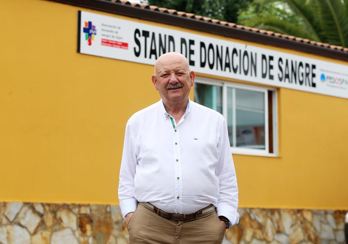 Tino Valdés, presidente de la Federación de Donantes, en la Feria.