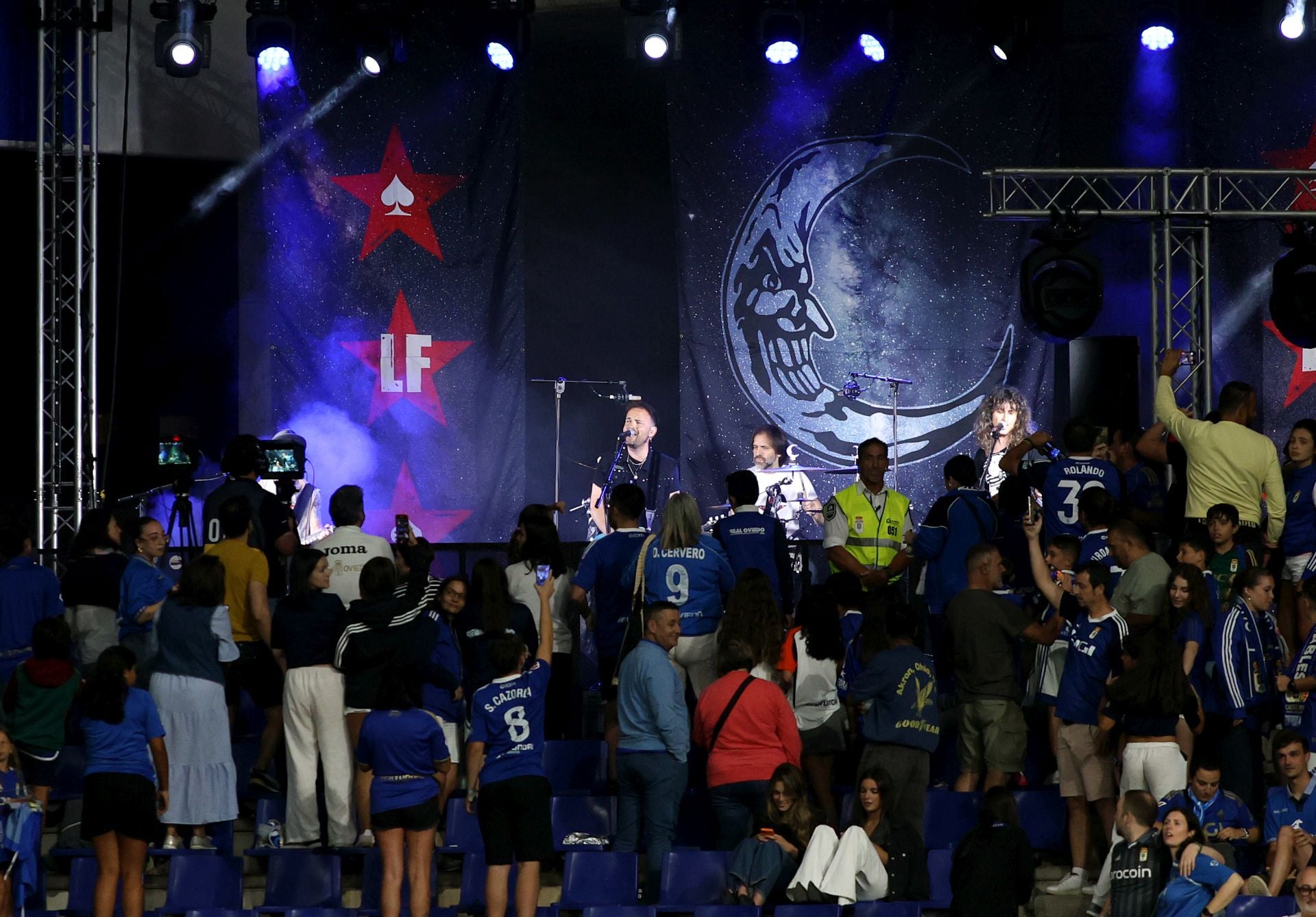 El oviedismo se entrega al Garra Real Fest