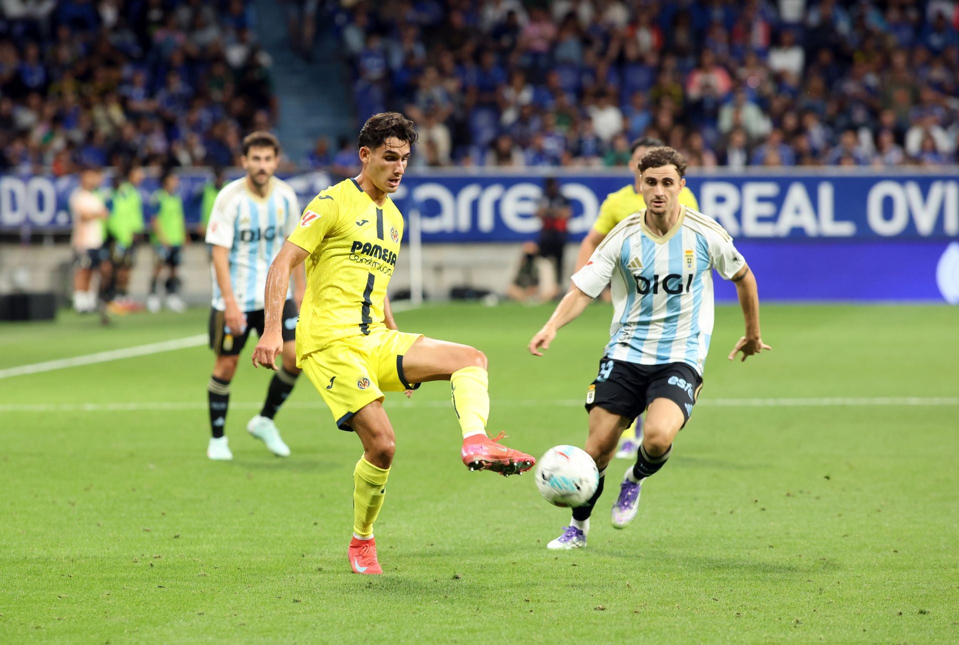 El oviedismo se entrega al Garra Real Fest