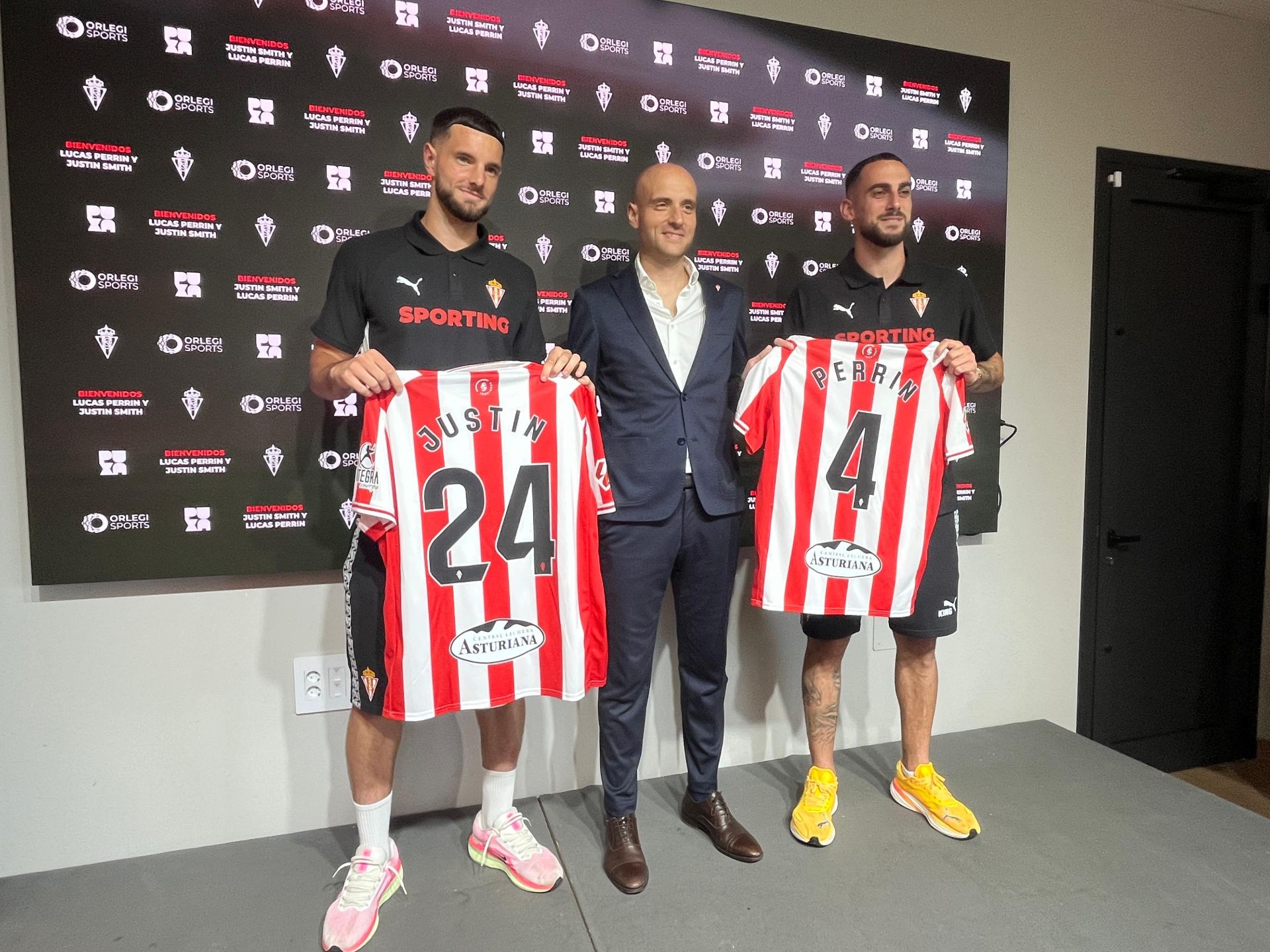 Justin Smith, David Guerra y Lucas Perrin, en la sala de prensa de Mareo.