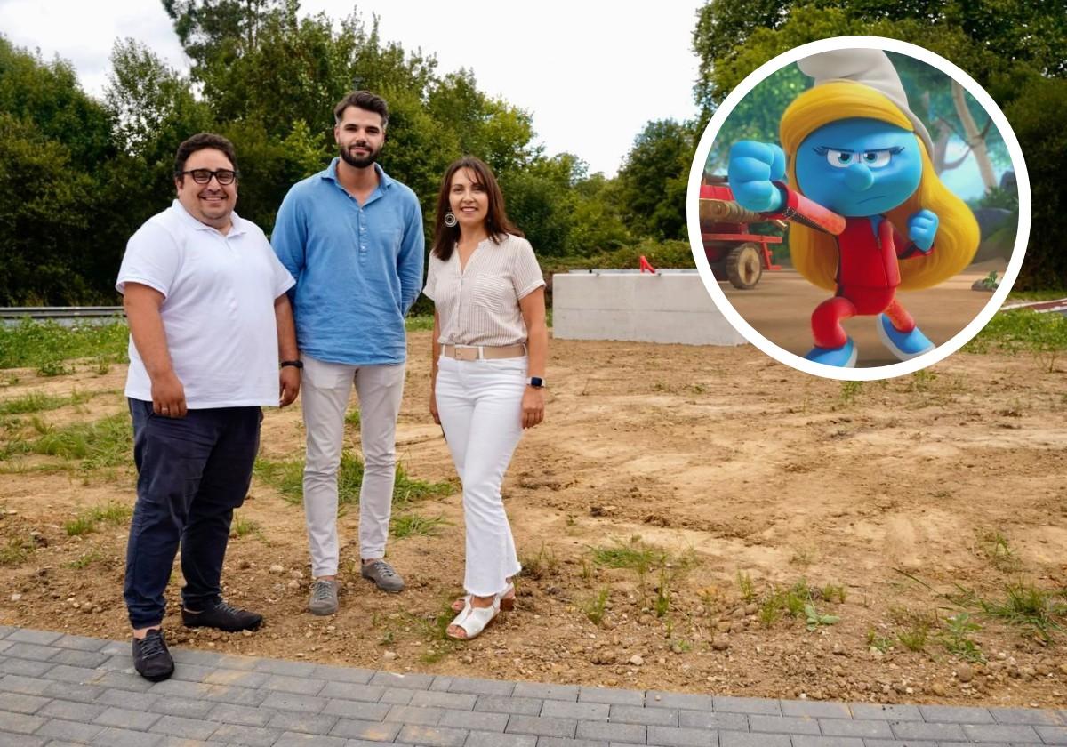 De izquierda a derecha, los concejales del PP Javier Mateus, Borja Lapuerta y Natalia González, en la rotonda donde se quiere instalar a la Pitufa Karateca. En el círculo, una de las posibles representaciones de Pitufa Karateca, la elegida para instalar en La Pola