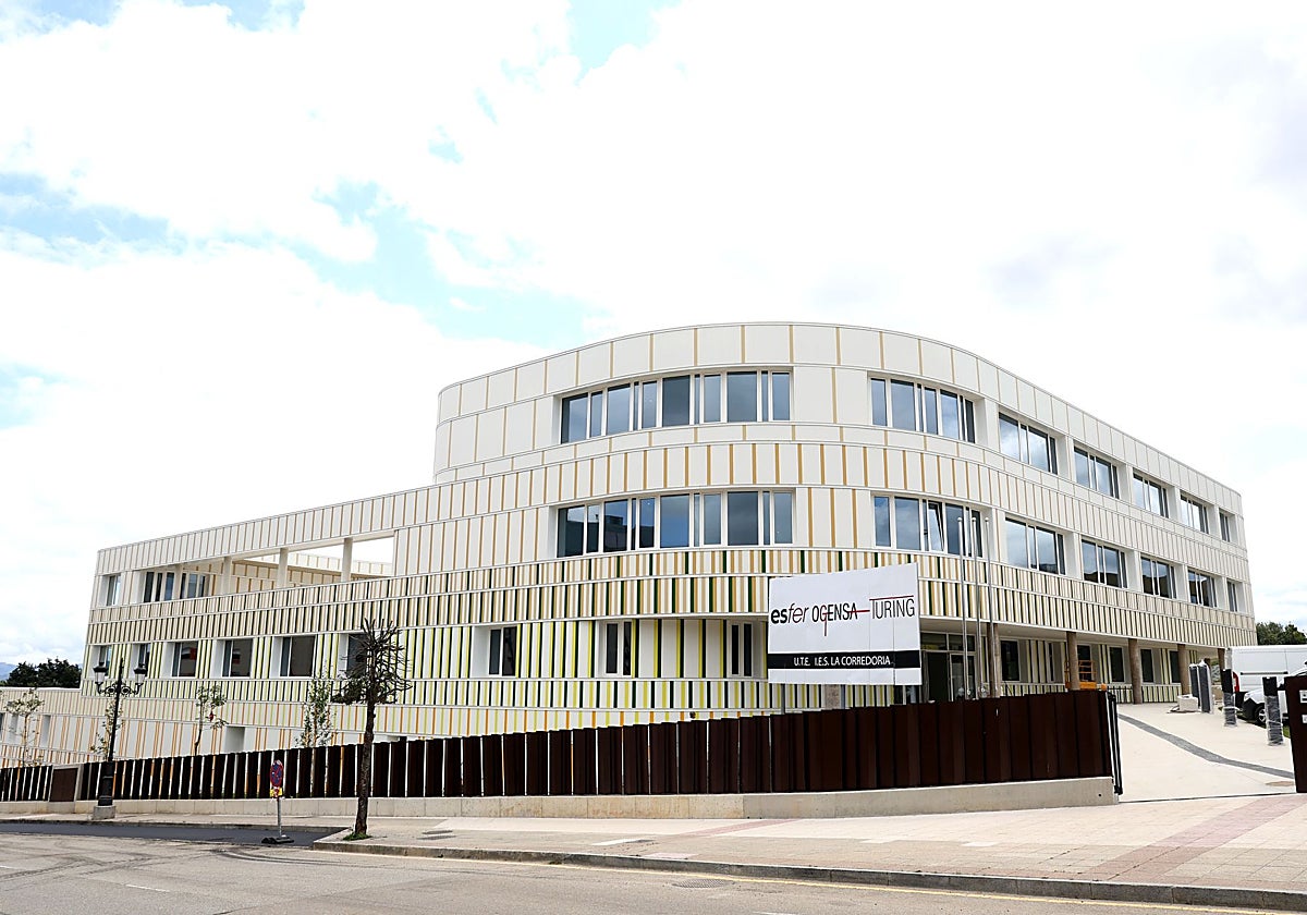 La Consejería de Educación recibirá esta semana el nuevo equipamiento de La Corredoria, que abrirá sus puertas en septiembre.