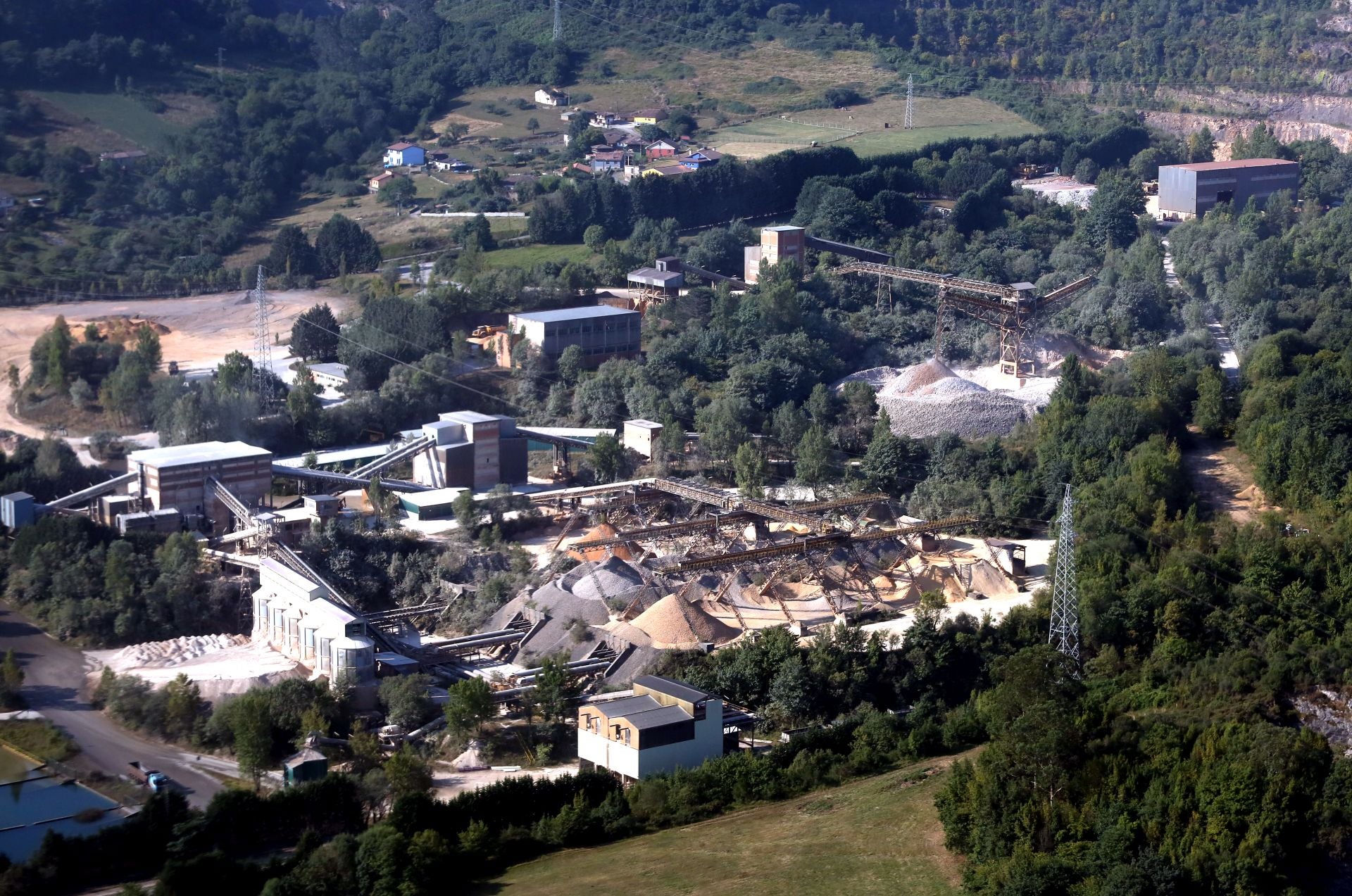 Así se ve Oviedo desde el helicóptero de la Policía Nacional