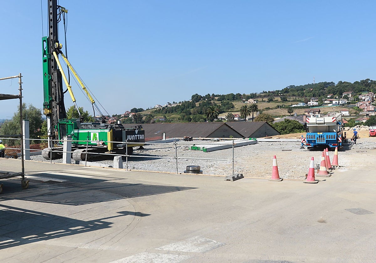 Las obras de ampliación del hospital concertado comenzaron en abril y en estos momentos están en la fase de cimentación. El nuevo bloque contará con una nueva área de docencia.