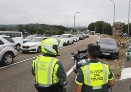 Por tierra, mar y aire: más de 330 guardias civiles velaron por la seguridad en el Descenso del Sella