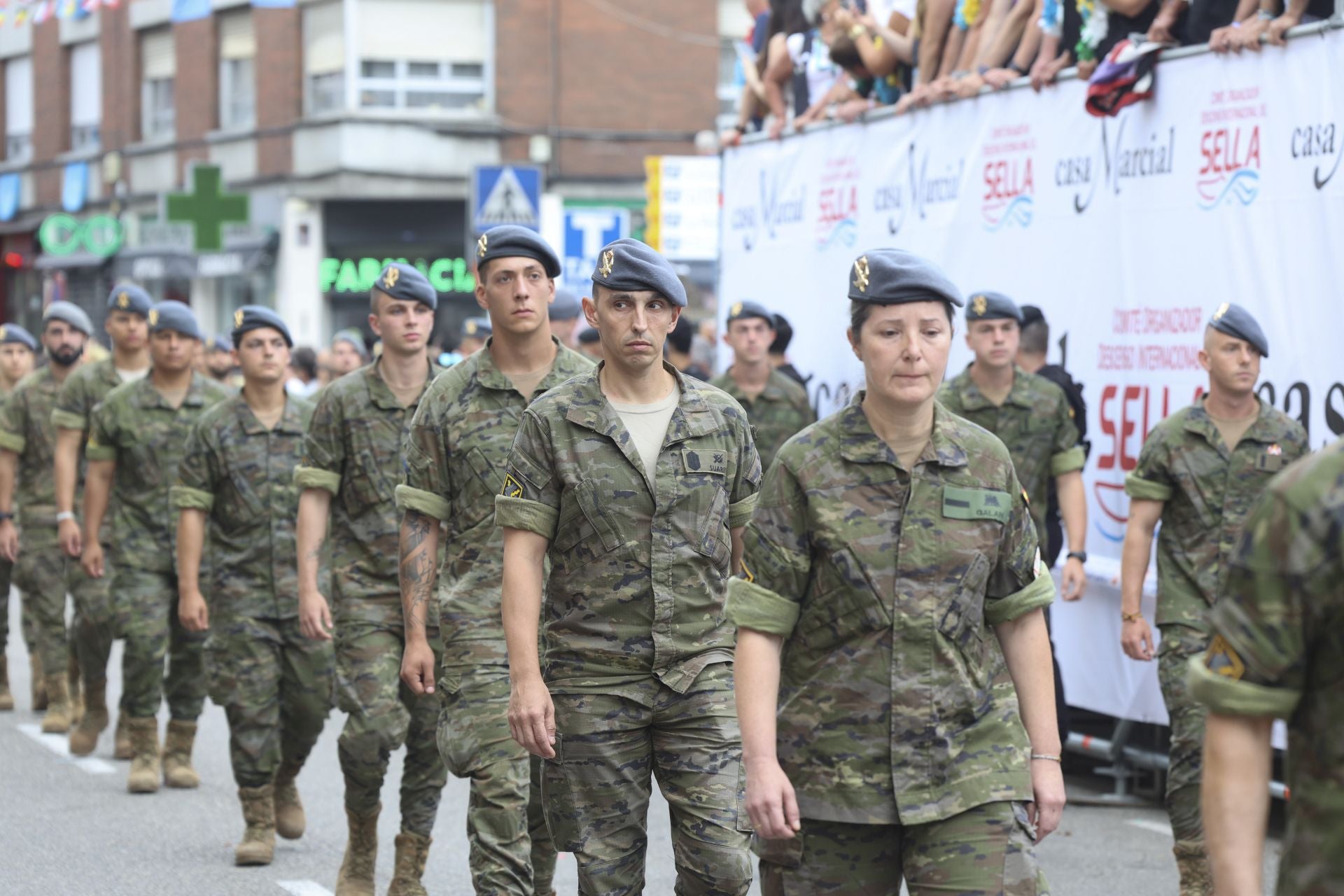 Así fue el desfile del Descenso del Sella 2025. ¡Búscate en las fotos!