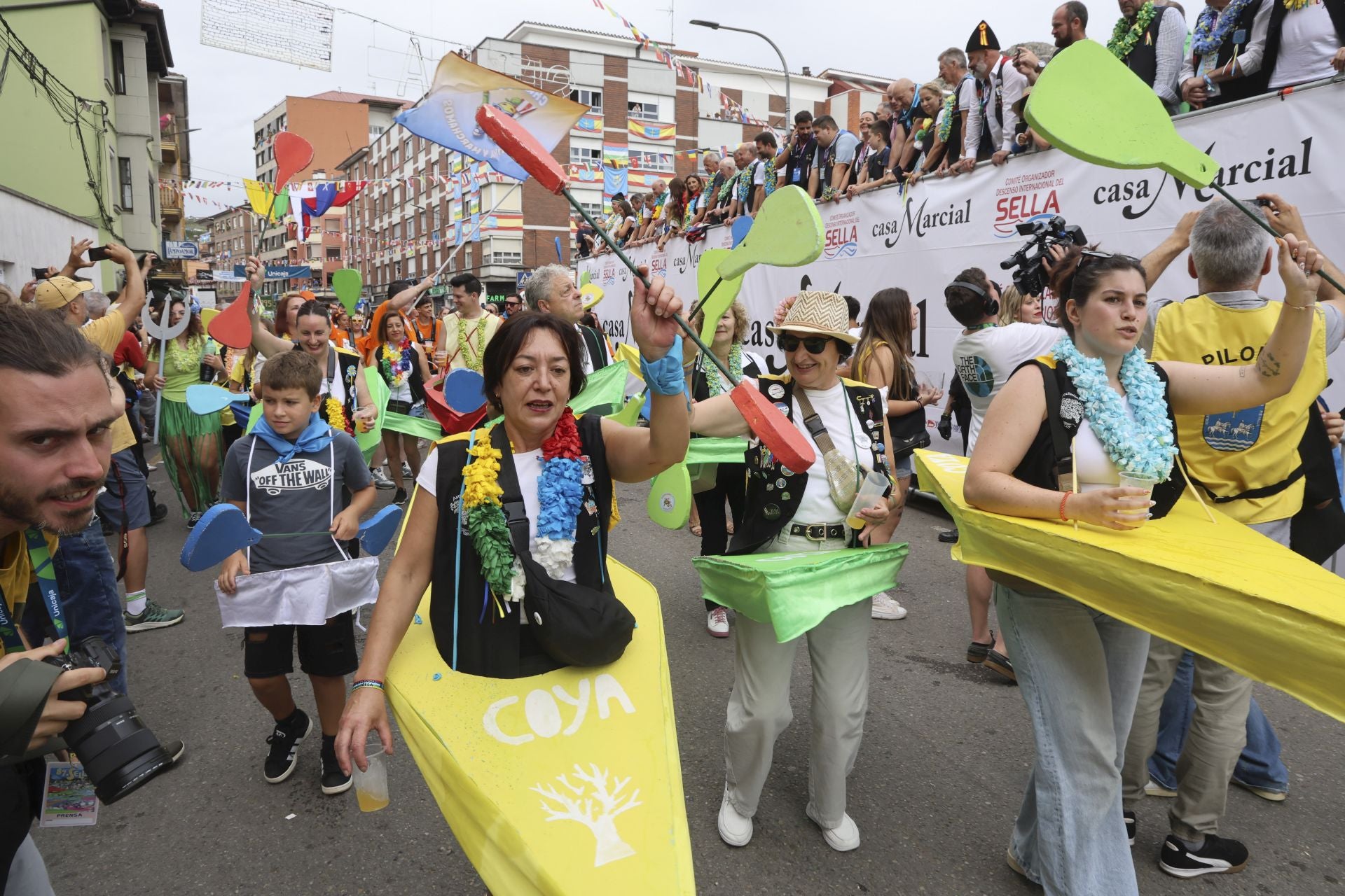 Así fue el desfile del Descenso del Sella 2025. ¡Búscate en las fotos!