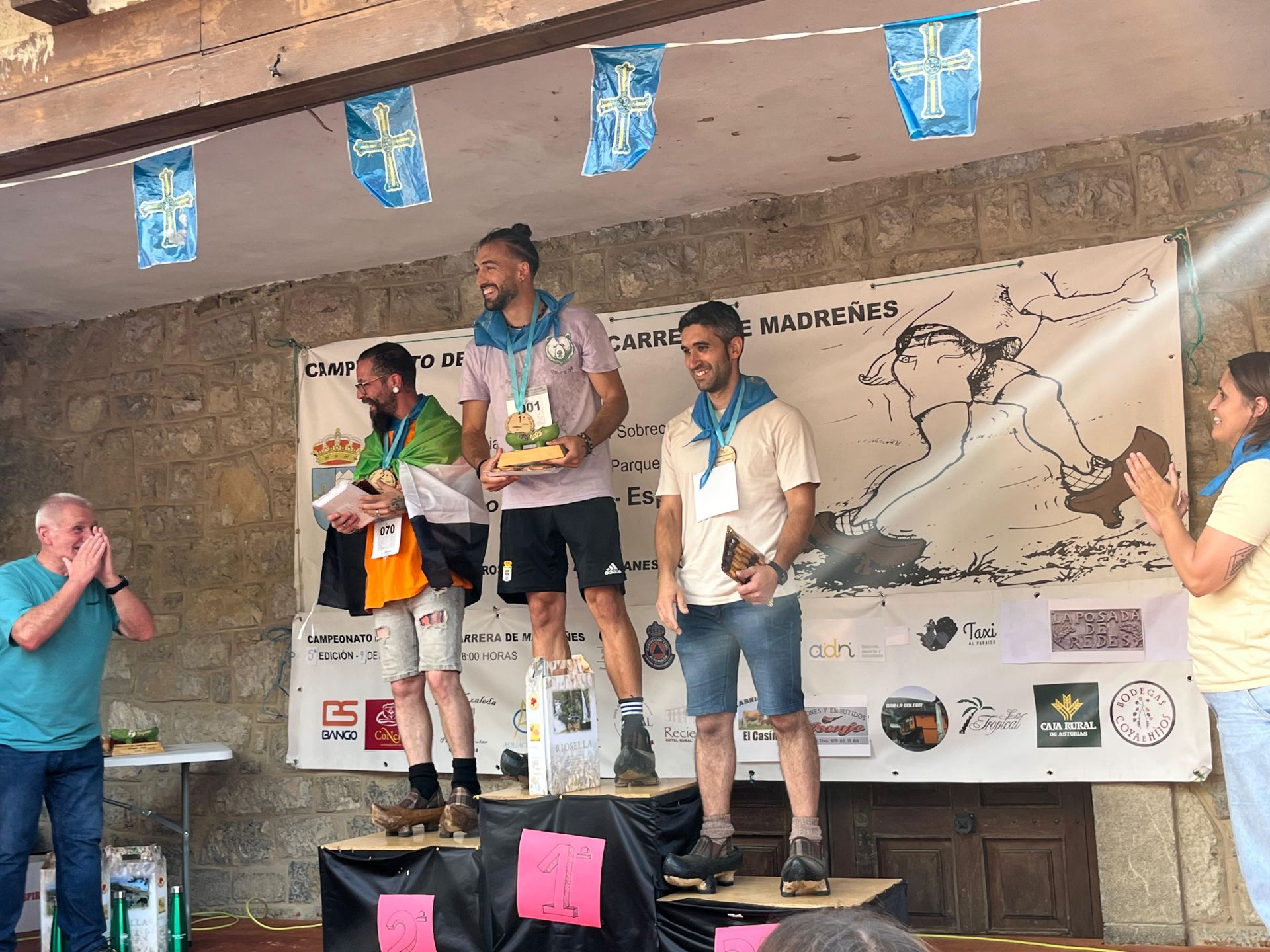 V Carrera de Madreñes en Caso