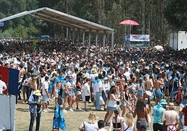 40.000 personas han llenado el Prau Salcéu en un masivo Xiringüelu.