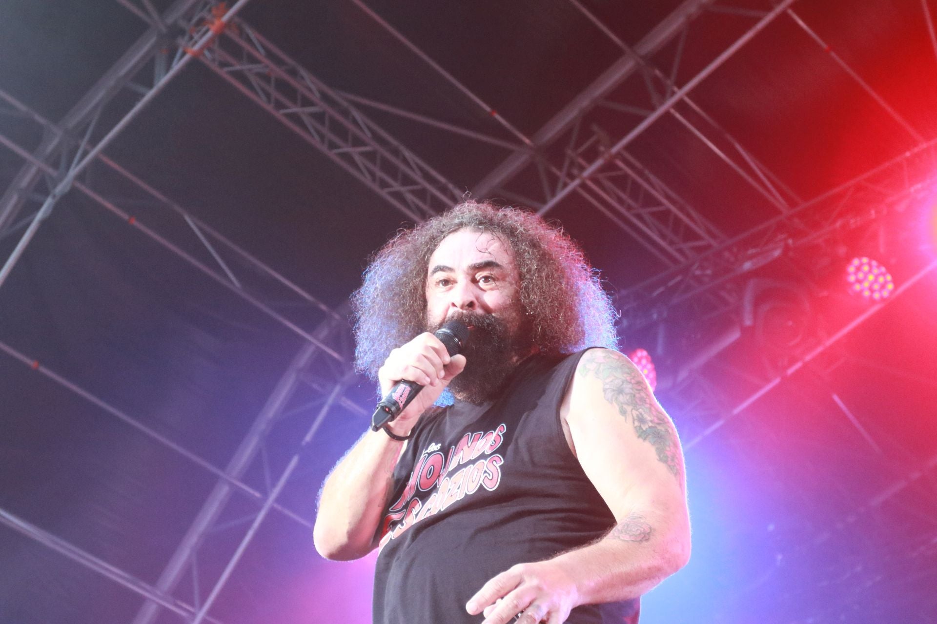 La plaza Mayor de Gijón se quedó pequeña para los Mojinos Escozíos