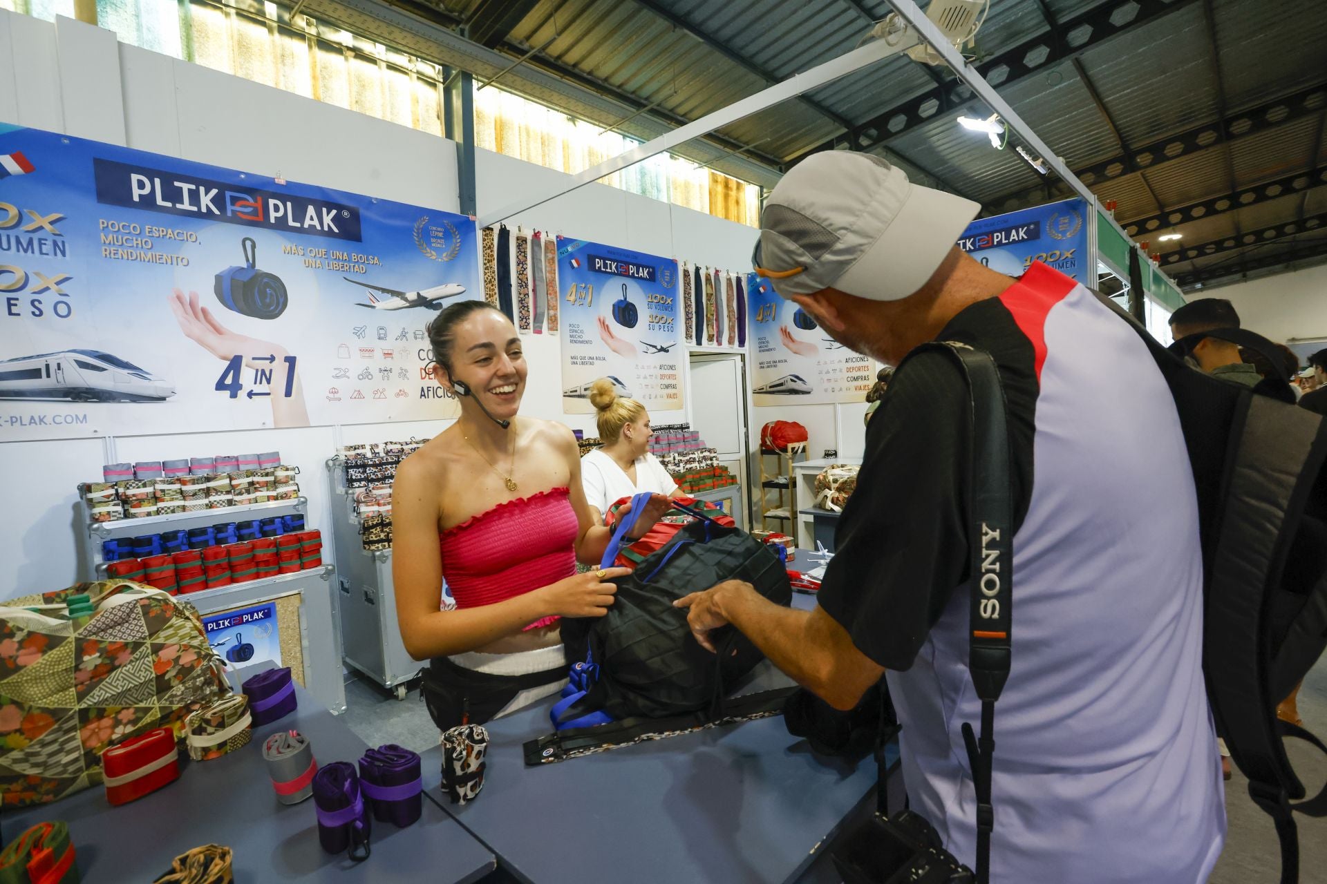 Sidra y mucho ambiente este lunes en la Feria de Muestras de Gijón