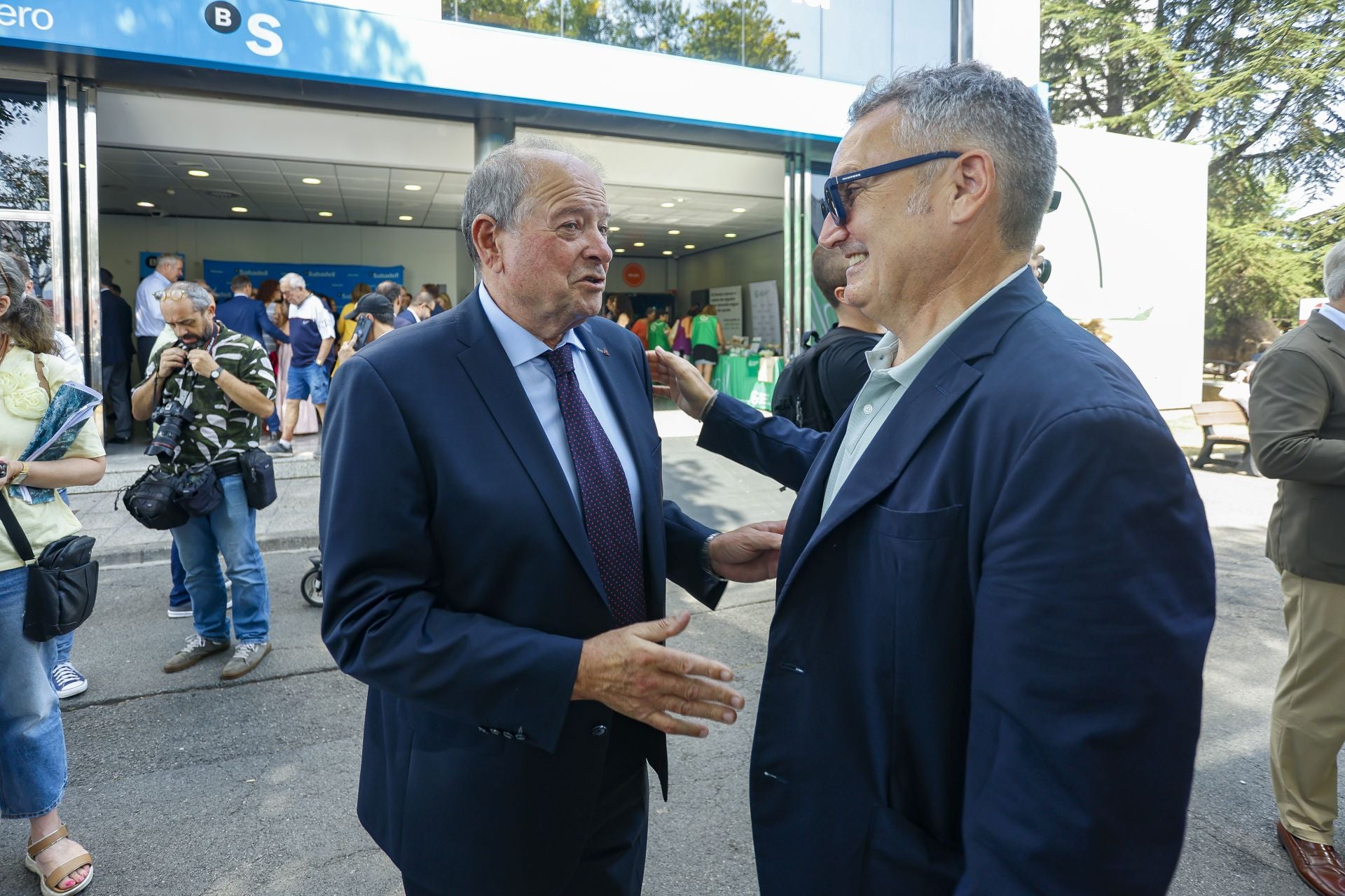 Sidra y mucho ambiente este lunes en la Feria de Muestras de Gijón