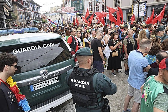 Tres accidentes, 40 positivos en controles de alcoholemia y un detenido: el balance de la Guardia Civil del Descenso del Sella
