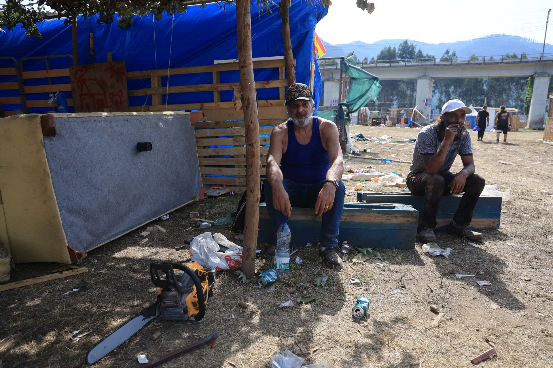 El día después del Xiringüelu: así ha quedado el prau Salcéu