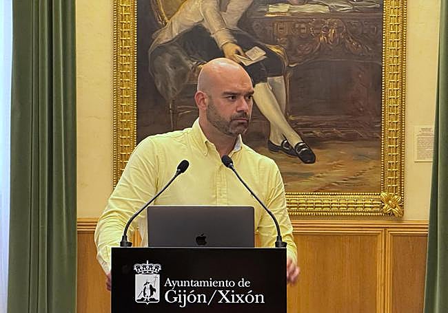 Jesús Martínez Salvador, portavoz de la junta de gobierno, esta mañana en rueda de prensa.