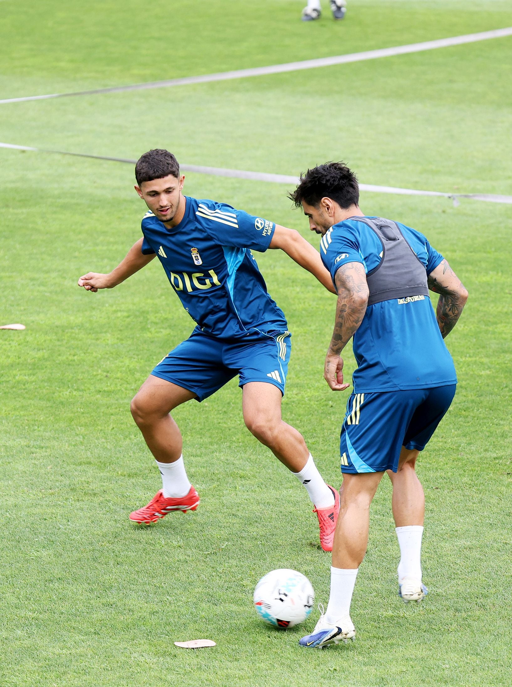 El entrenamiento del Real Oviedo de este martes, 12 de agosto, en fotos