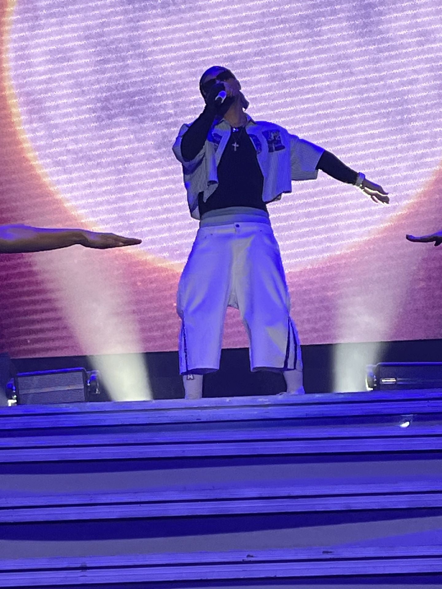 Abraham Mateo ilumina el escenario de Poniente, en Gijón