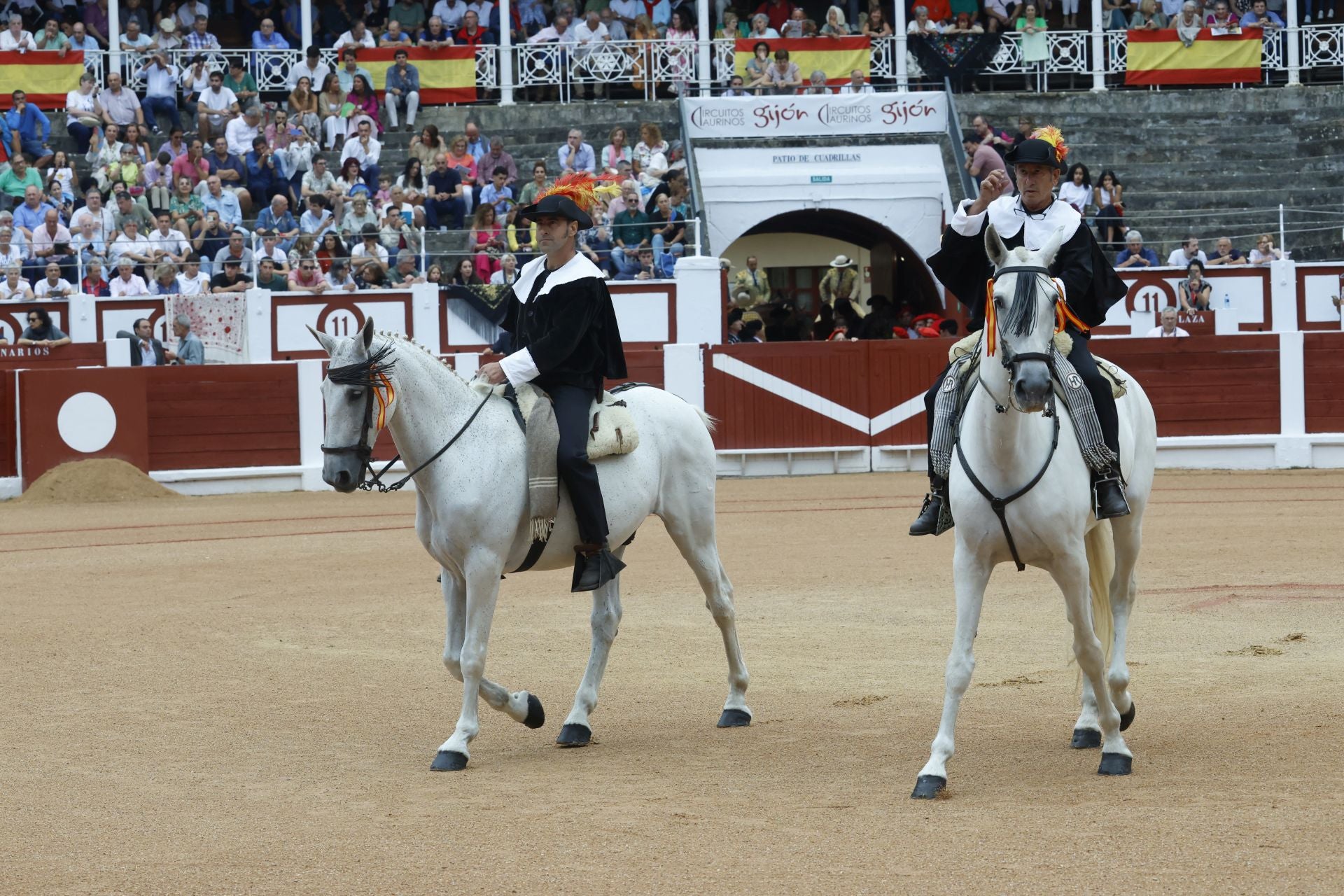 La primera corrida de la Feria de Begoña en imágenes