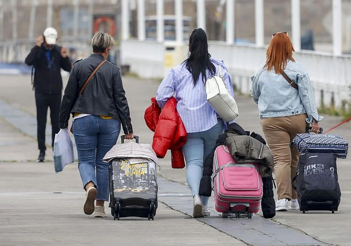 Tres turistas en Asturias.