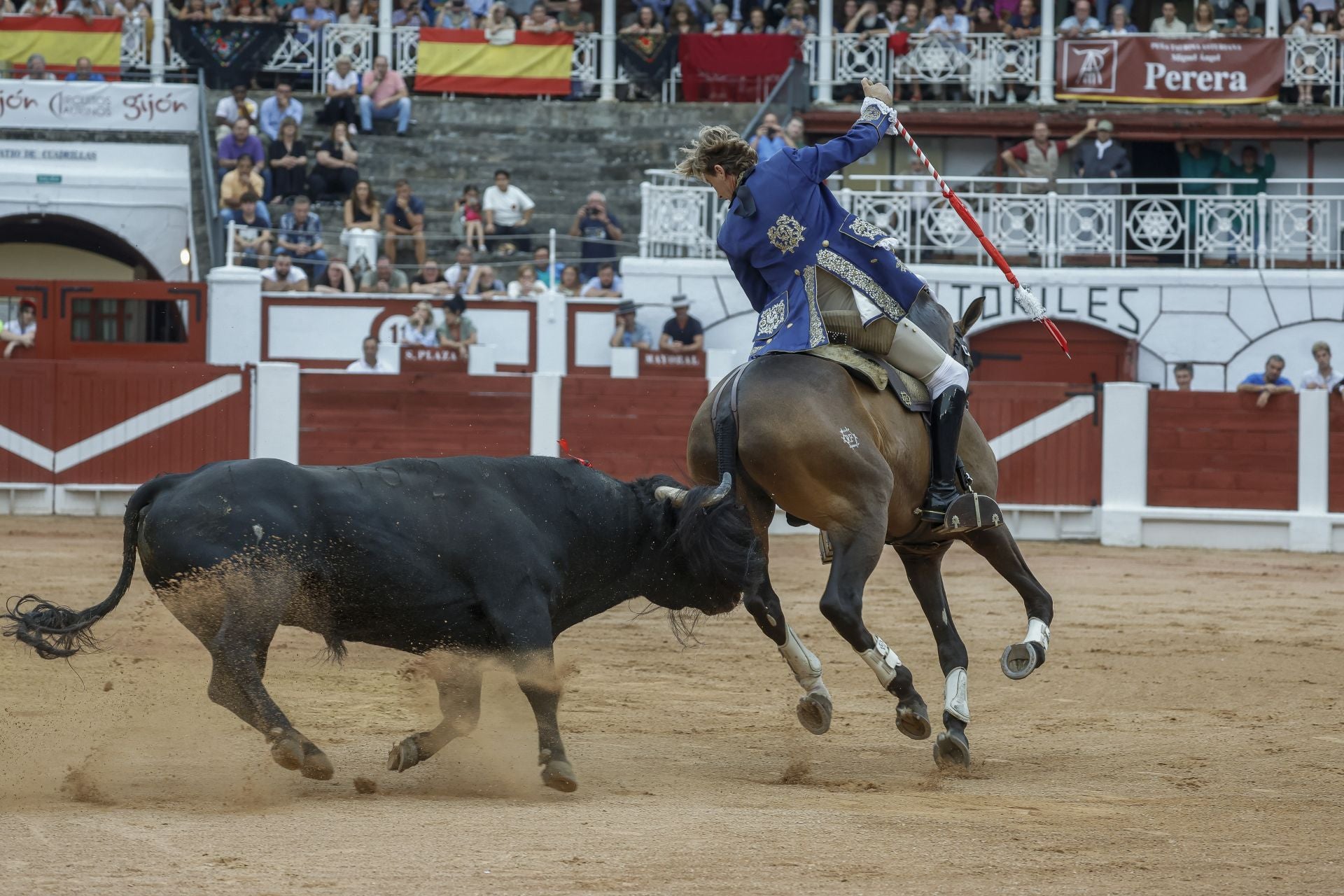 Tarde de rejones en la Feria taurina de Begoña en Gijón