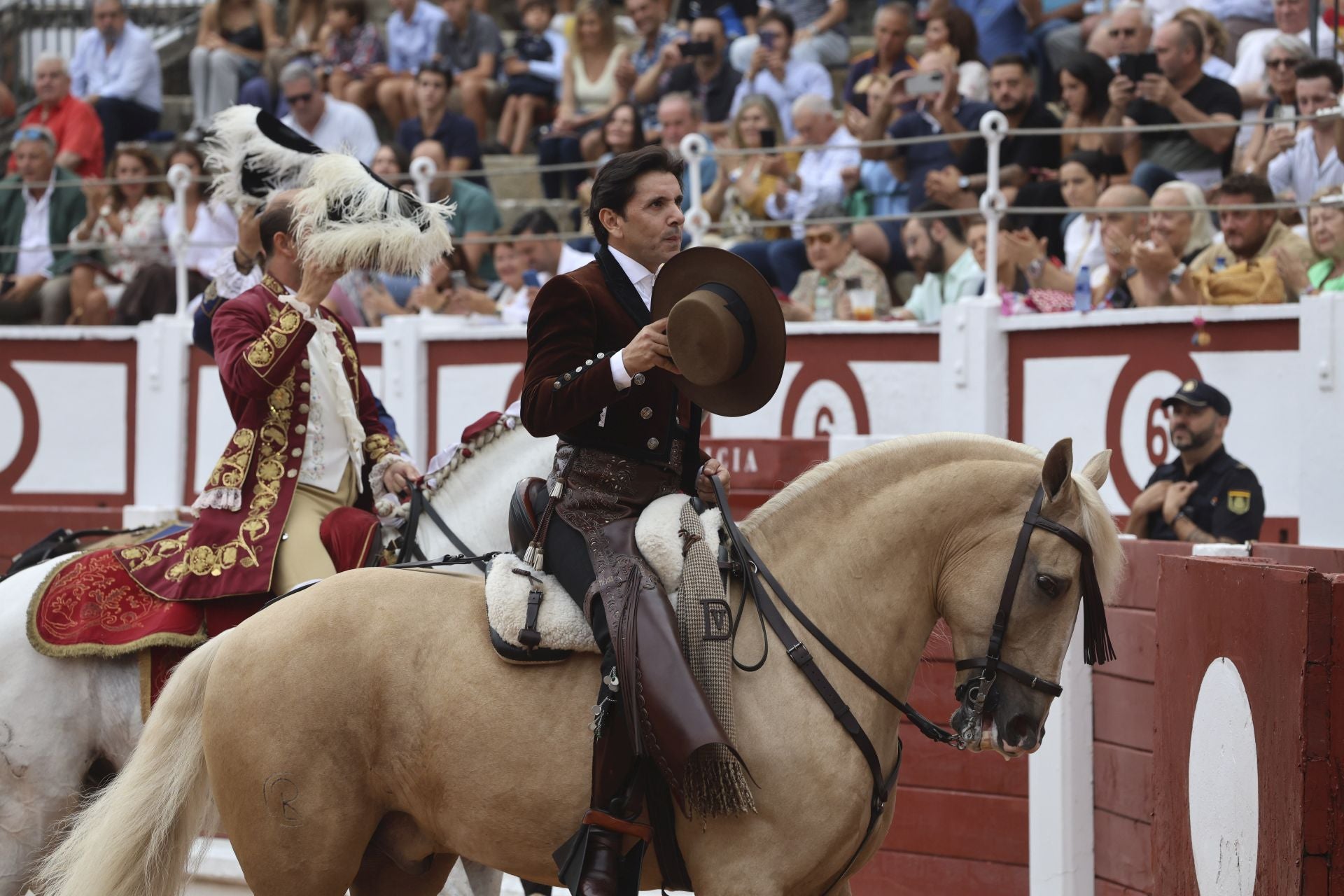 Tarde de rejones en la Feria taurina de Begoña en Gijón