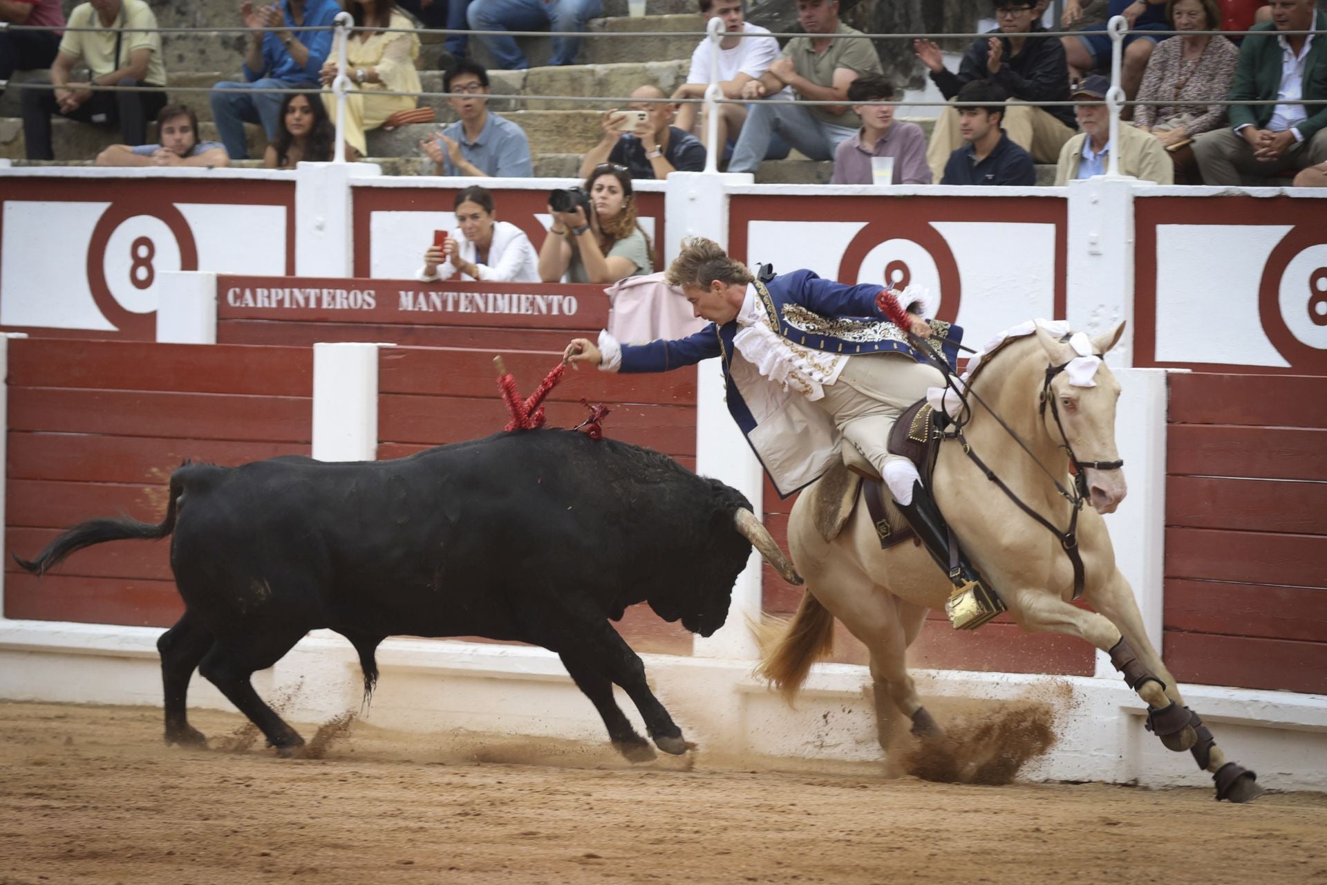 Tarde de rejones en la Feria taurina de Begoña en Gijón