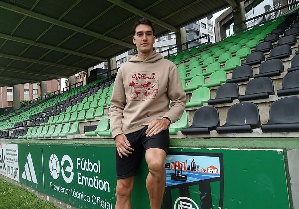 Adri Gómez, en su etapa en el Sestao River.