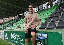 Adri Gómez, en su etapa en el Sestao River.