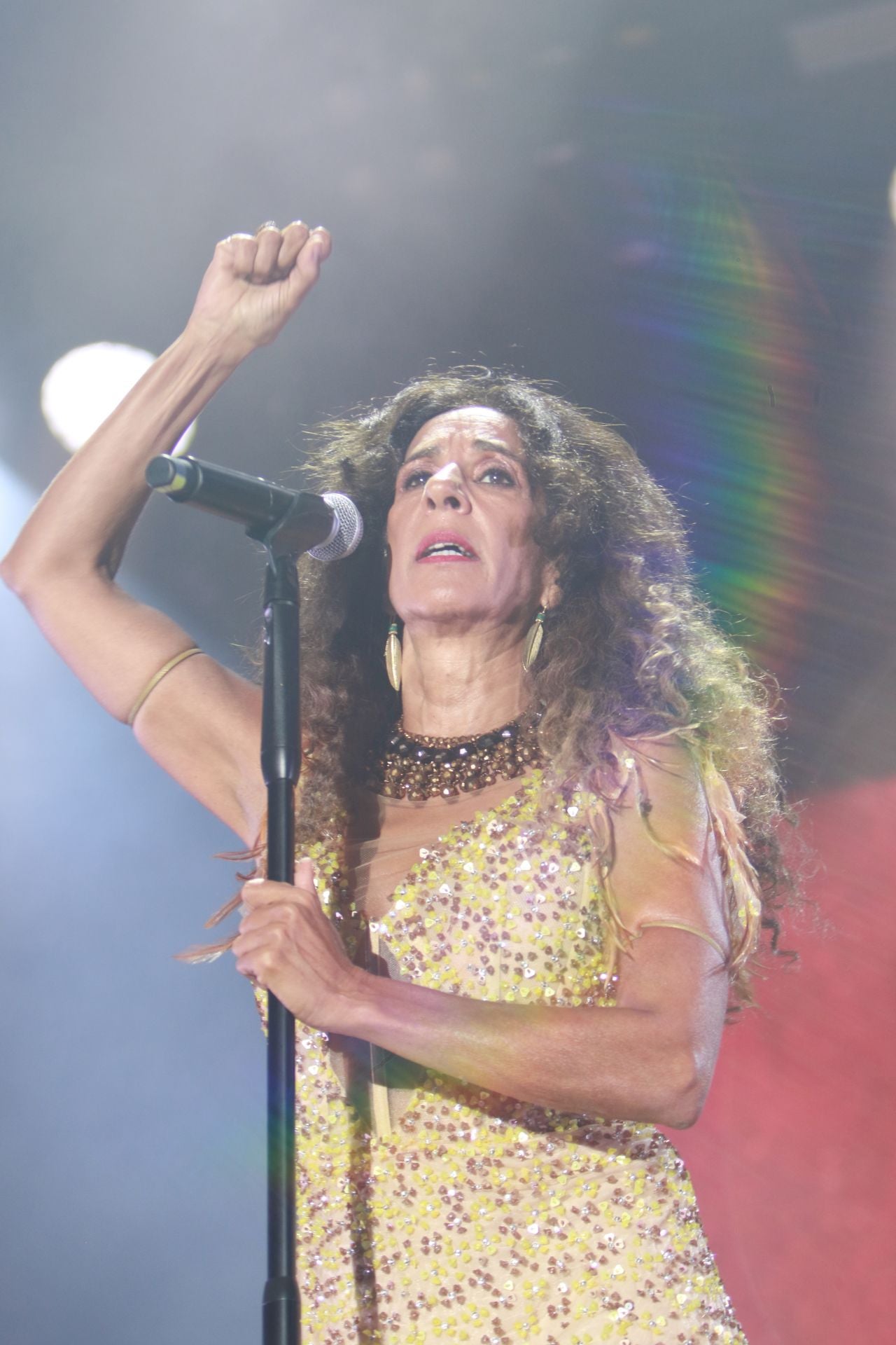 Rosario Flores conquista Poniente