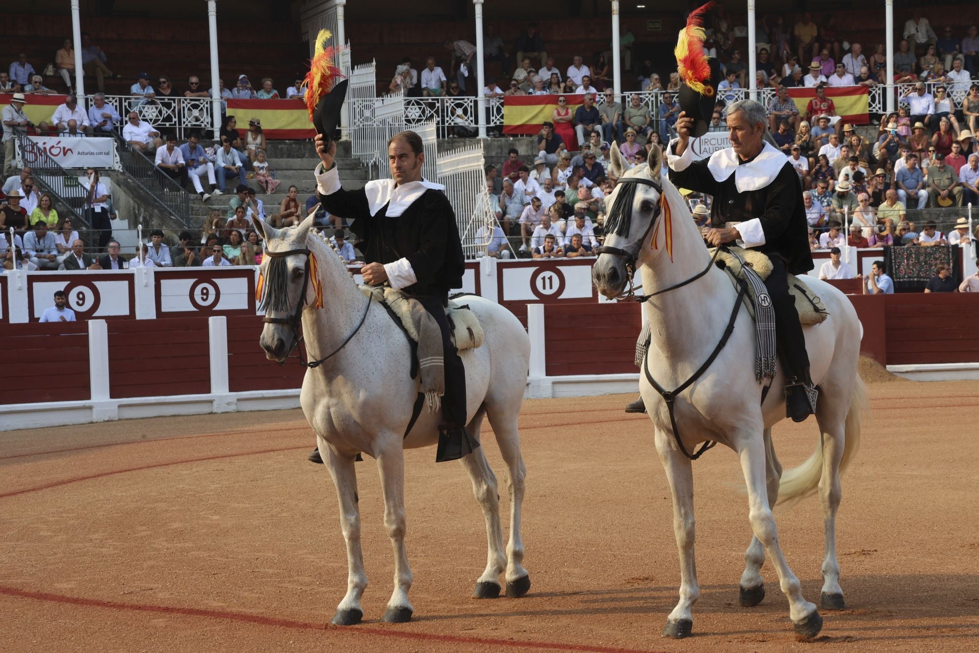 Tercera tarde de toros en la Feria de Begoña de Gijón