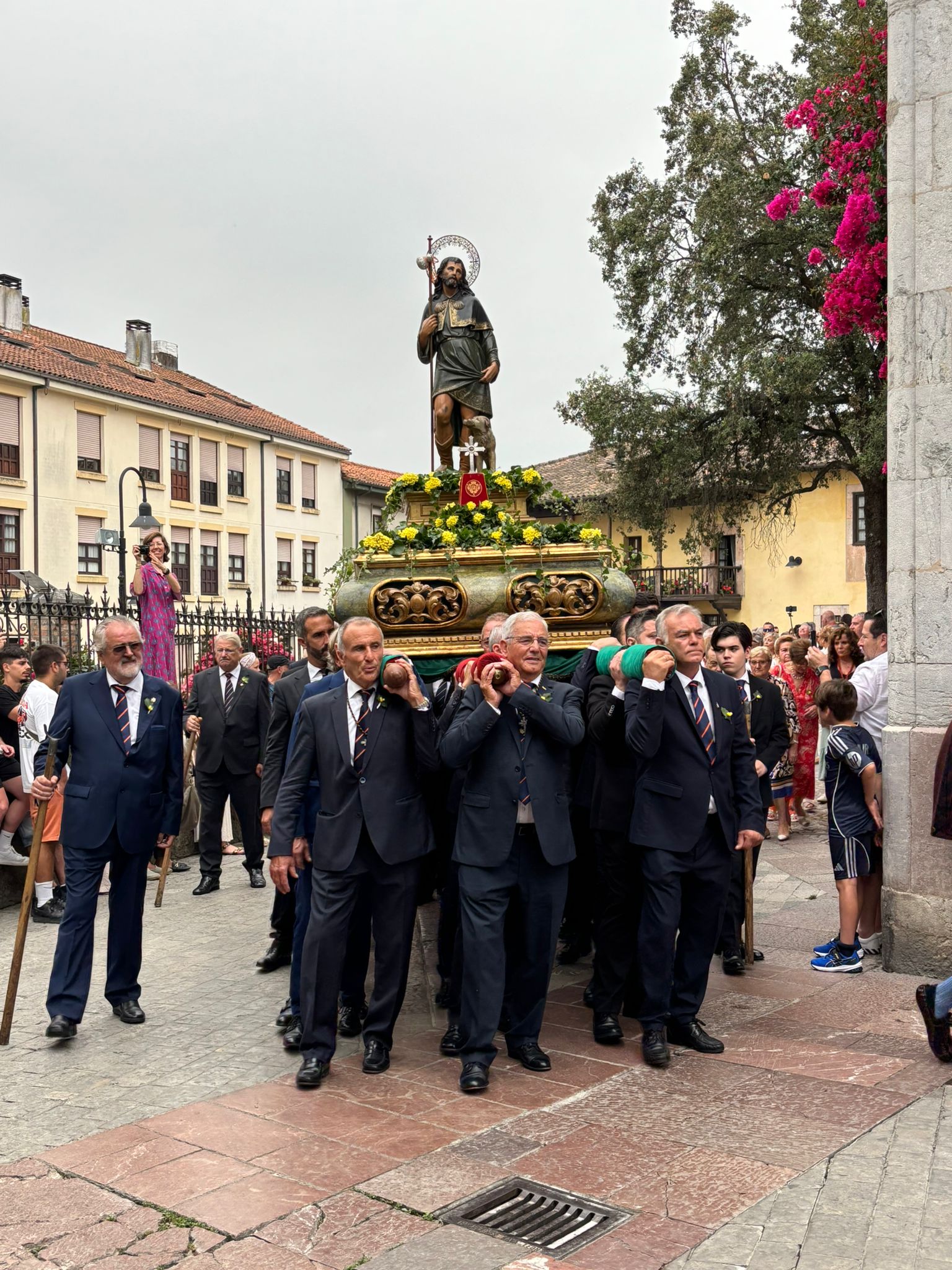 Llanes brilla por San Roque