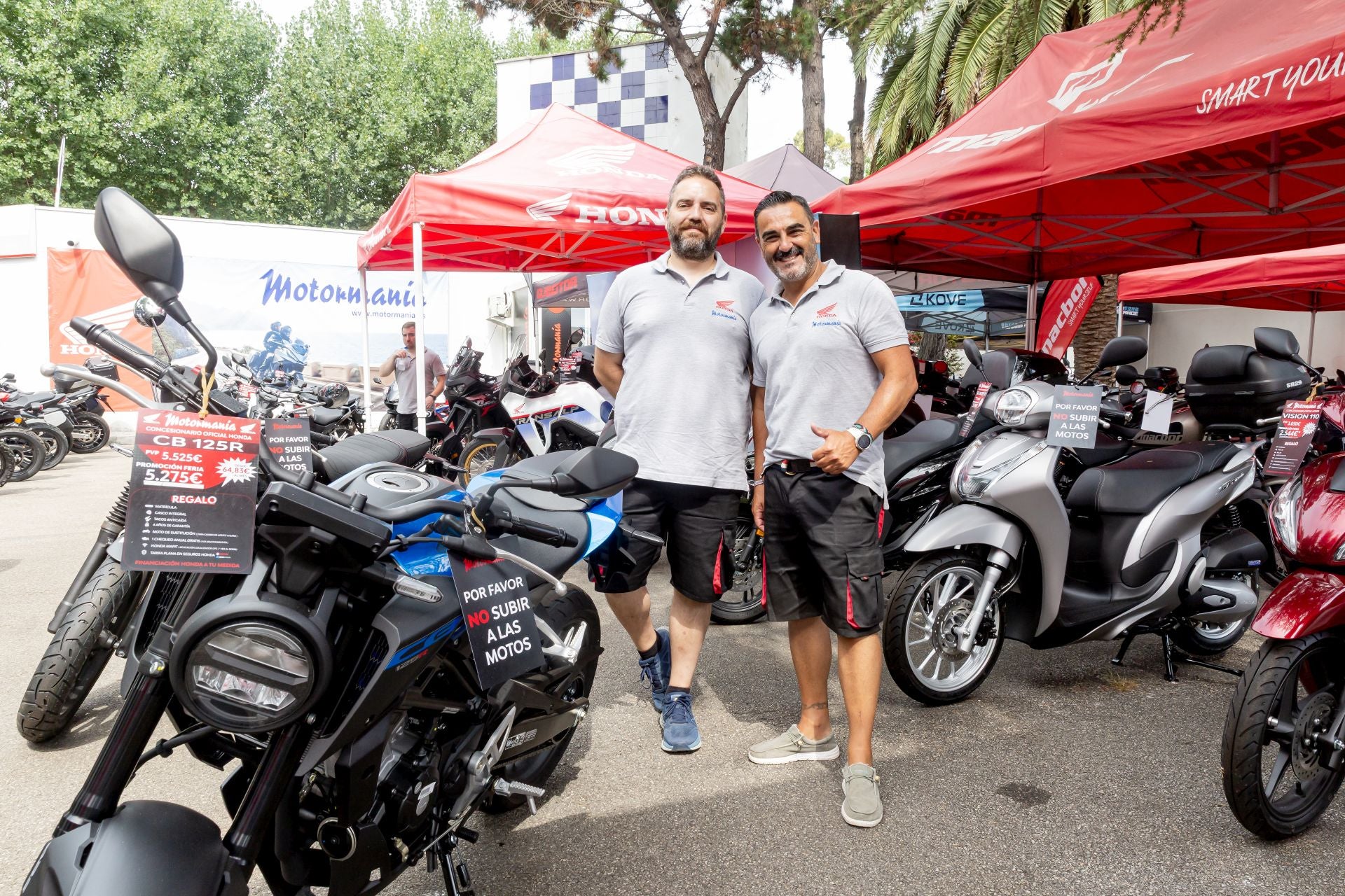 Los esenciales: los trabajadores de la Feria de Muestras de Asturias