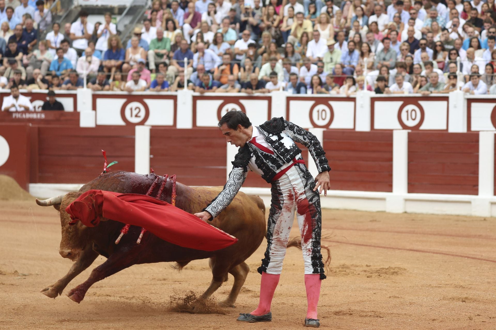 La cuarta de la Feria de Begoña de Gijón, con Fortes, Ortega y Roca Rey