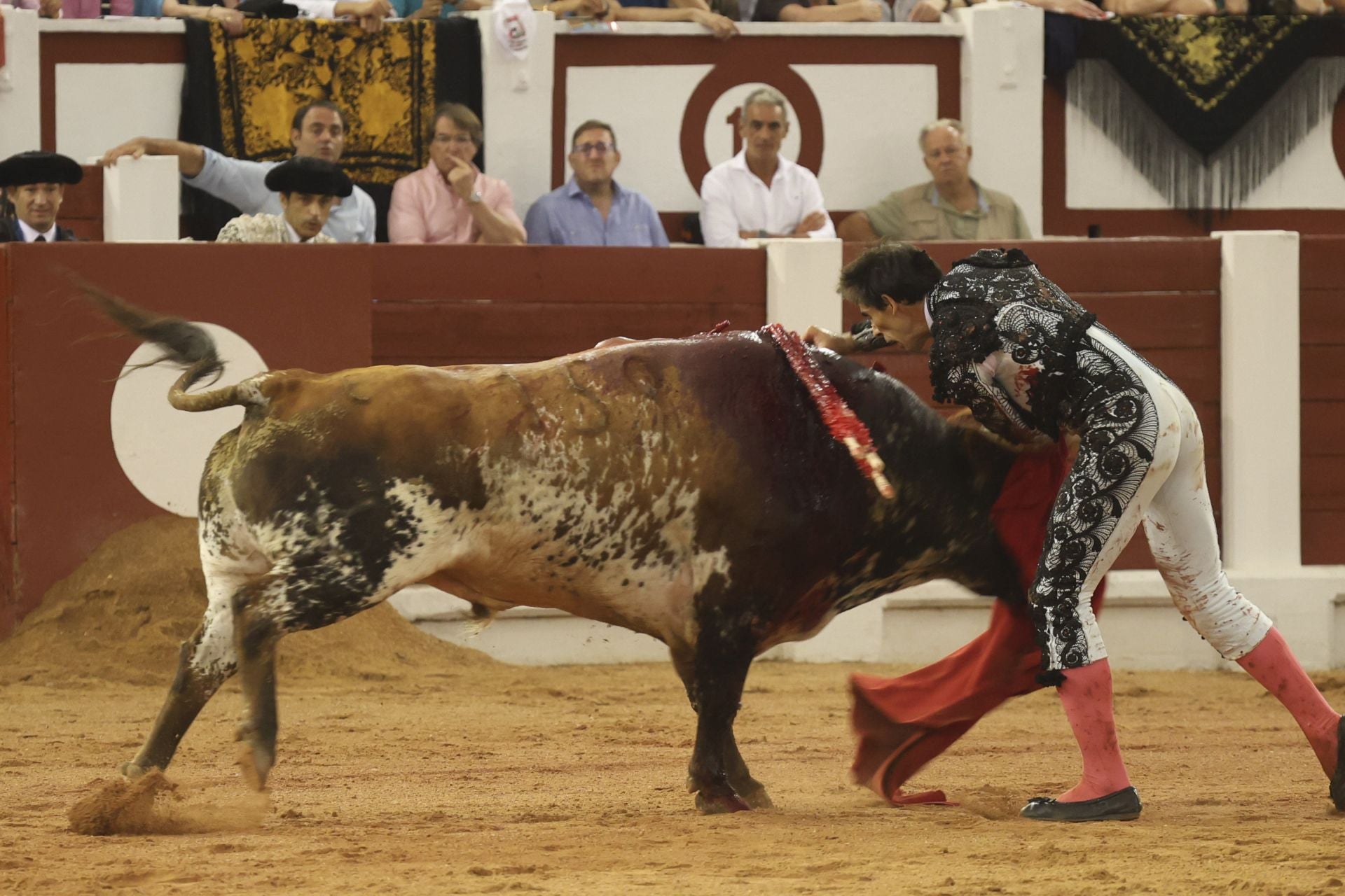 La cuarta de la Feria de Begoña de Gijón, con Fortes, Ortega y Roca Rey