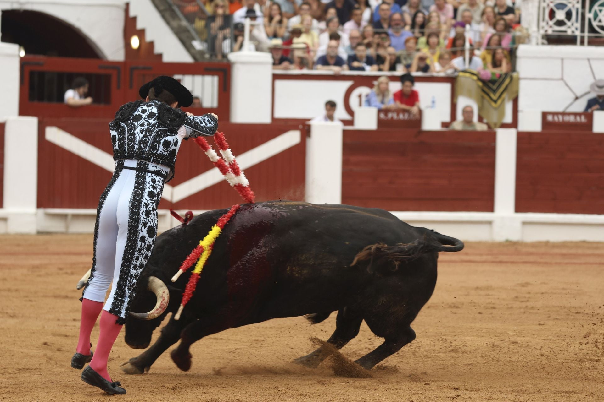 La cuarta de la Feria de Begoña de Gijón, con Fortes, Ortega y Roca Rey