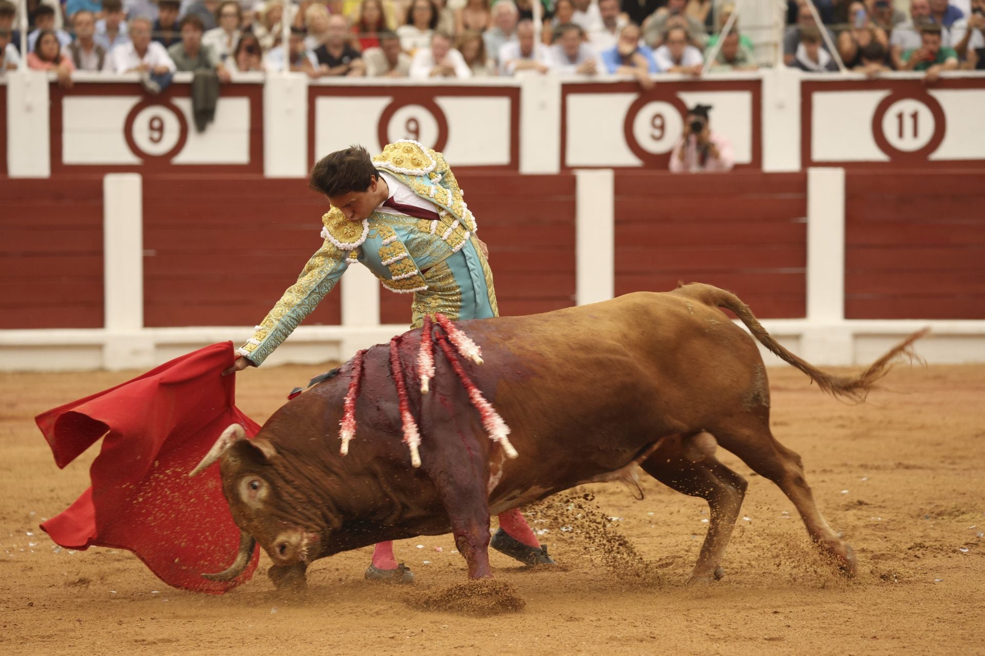 La cuarta de la Feria de Begoña de Gijón, con Fortes, Ortega y Roca Rey