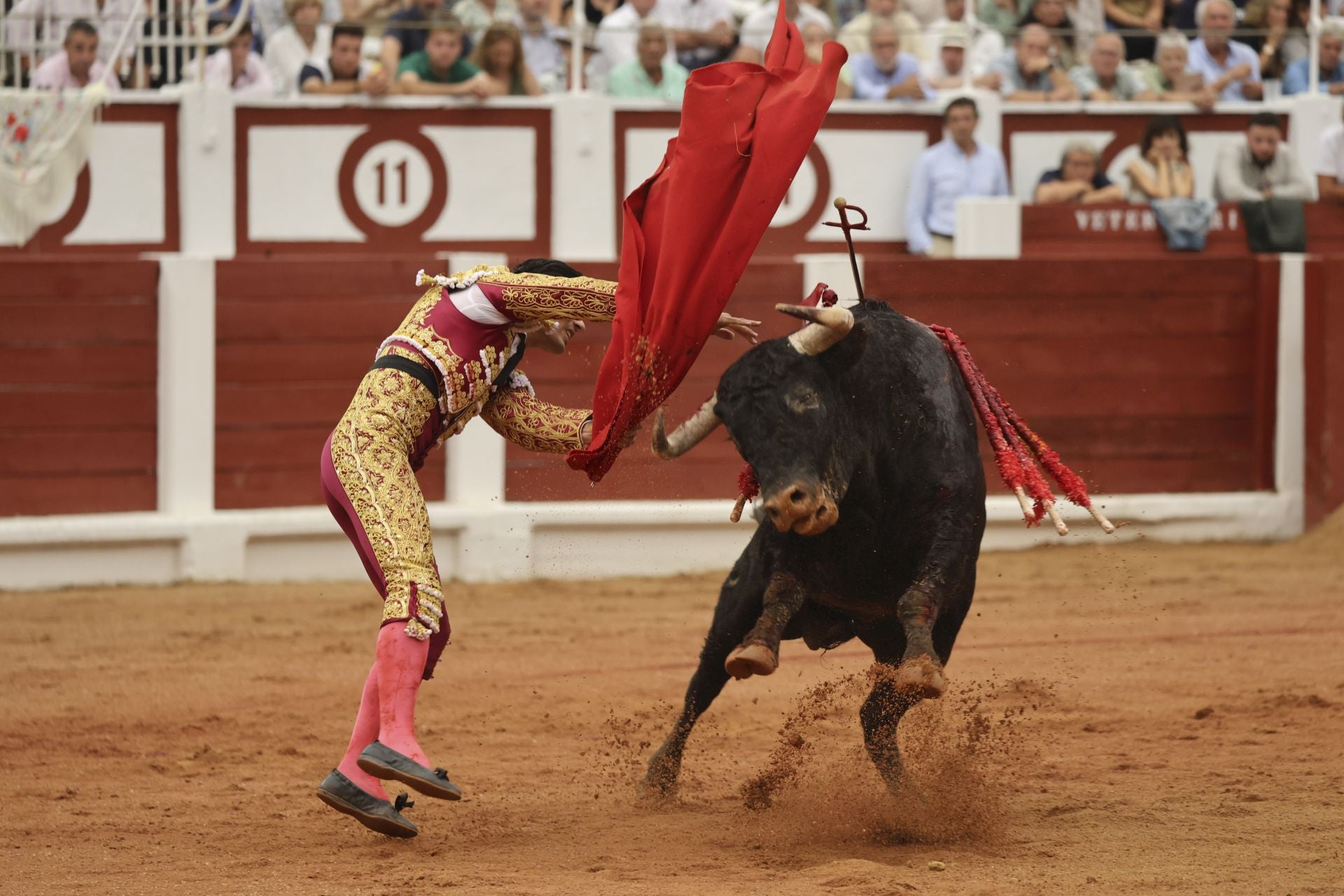 Último día de Feria taurina en Gijón: Manzanares y Talavante triunfan en El Bibio