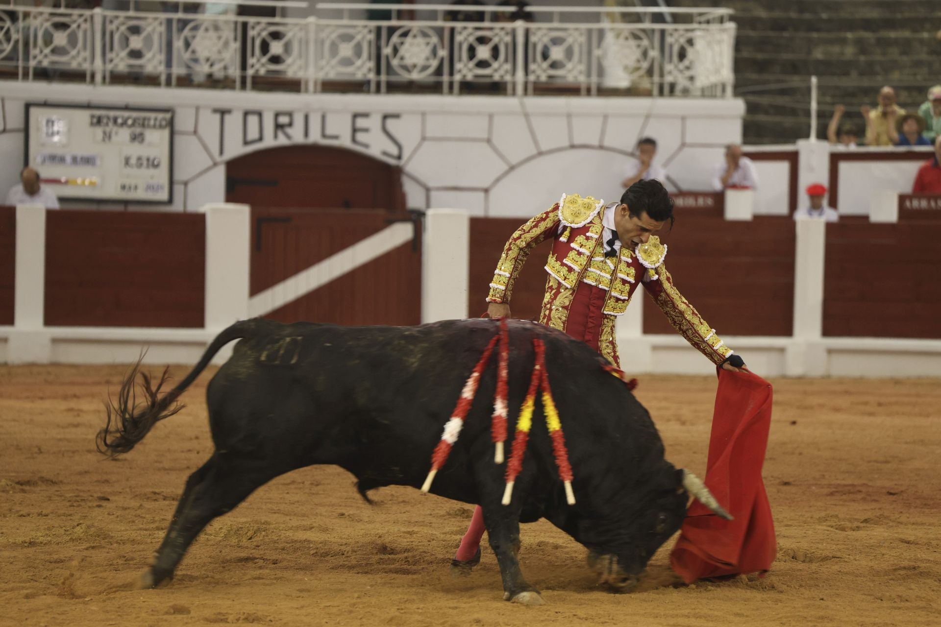 Último día de Feria taurina en Gijón: Manzanares y Talavante triunfan en El Bibio