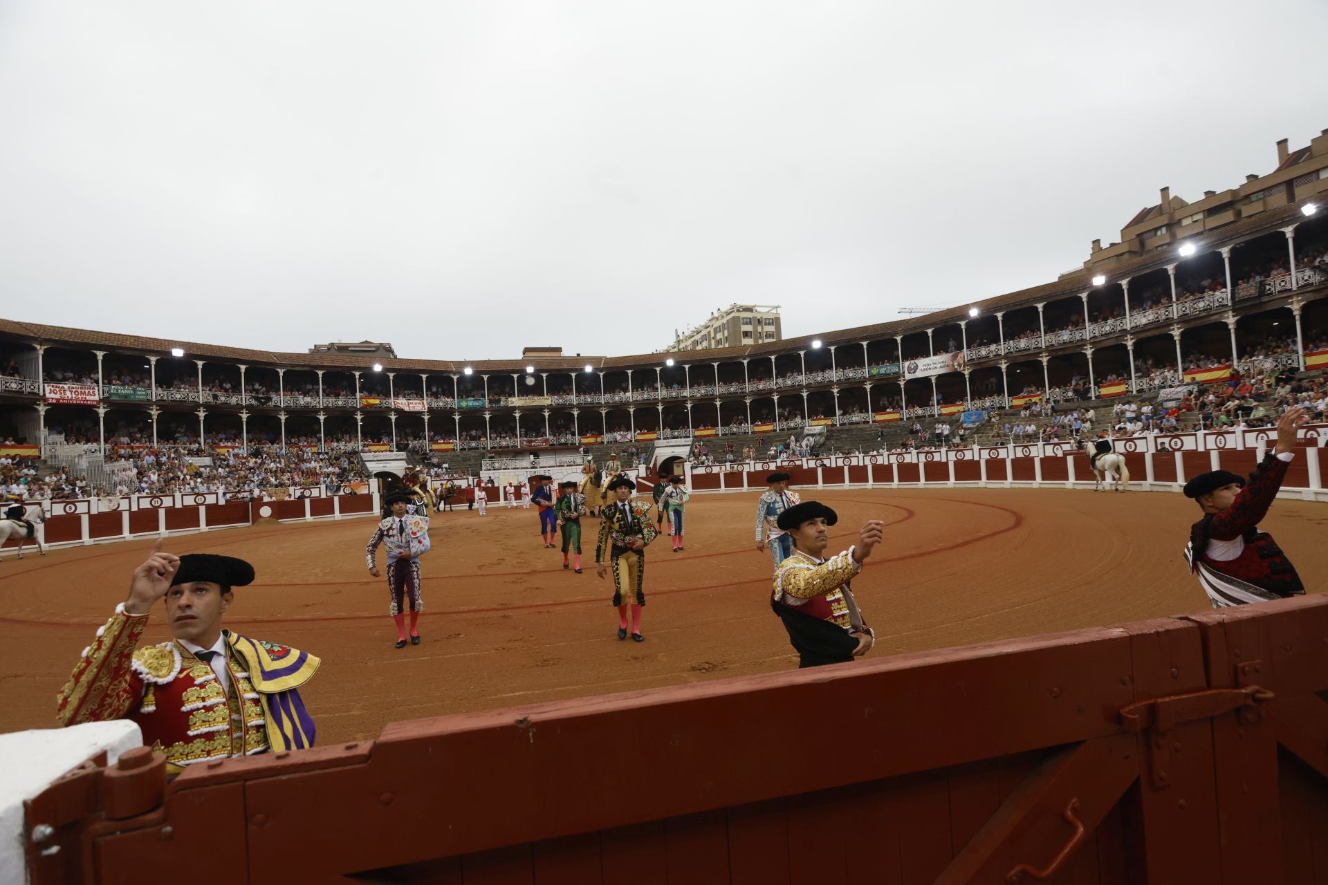 Último día de Feria taurina en Gijón: Manzanares y Talavante triunfan en El Bibio