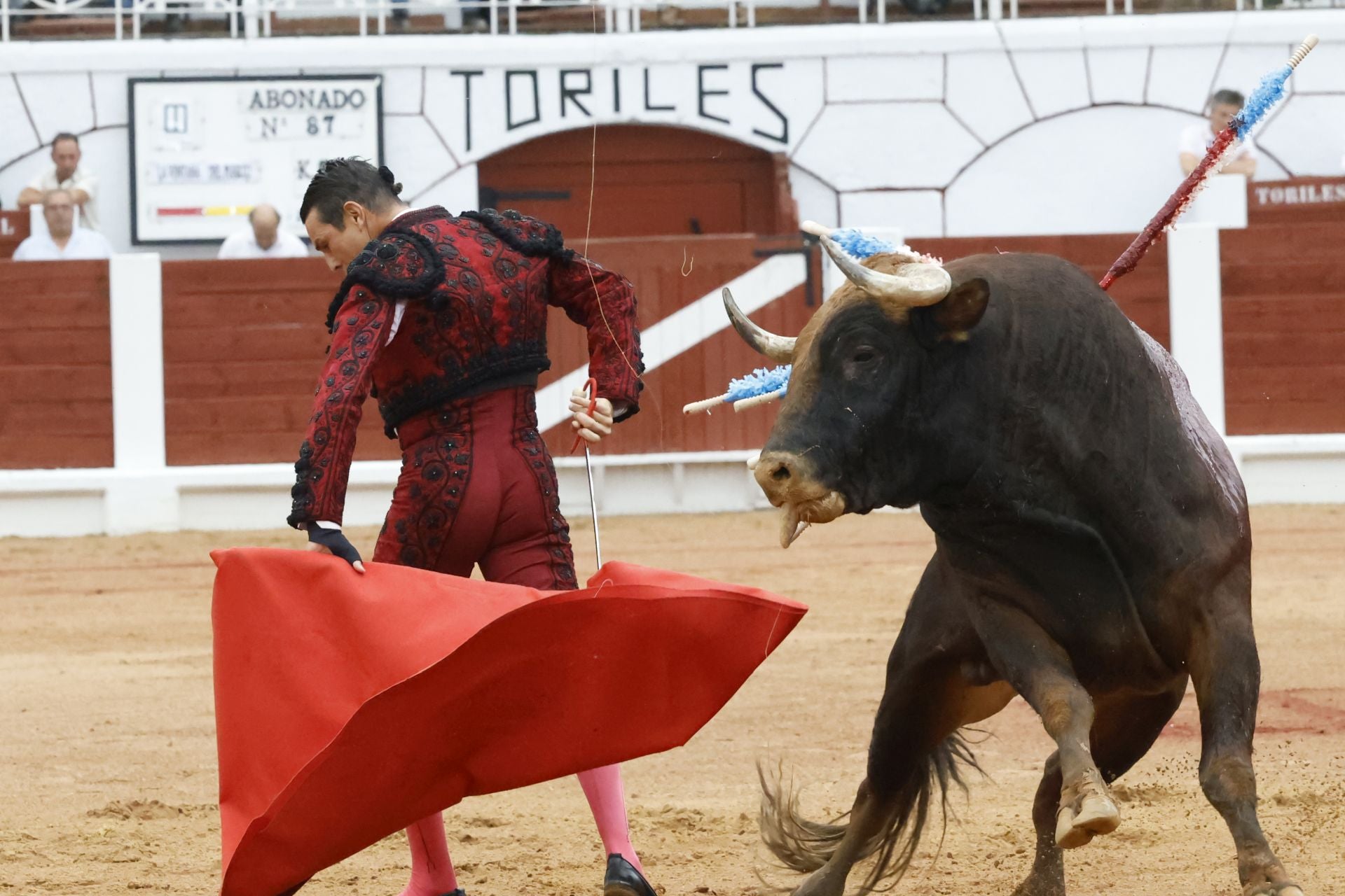Último día de Feria taurina en Gijón: Manzanares y Talavante triunfan en El Bibio
